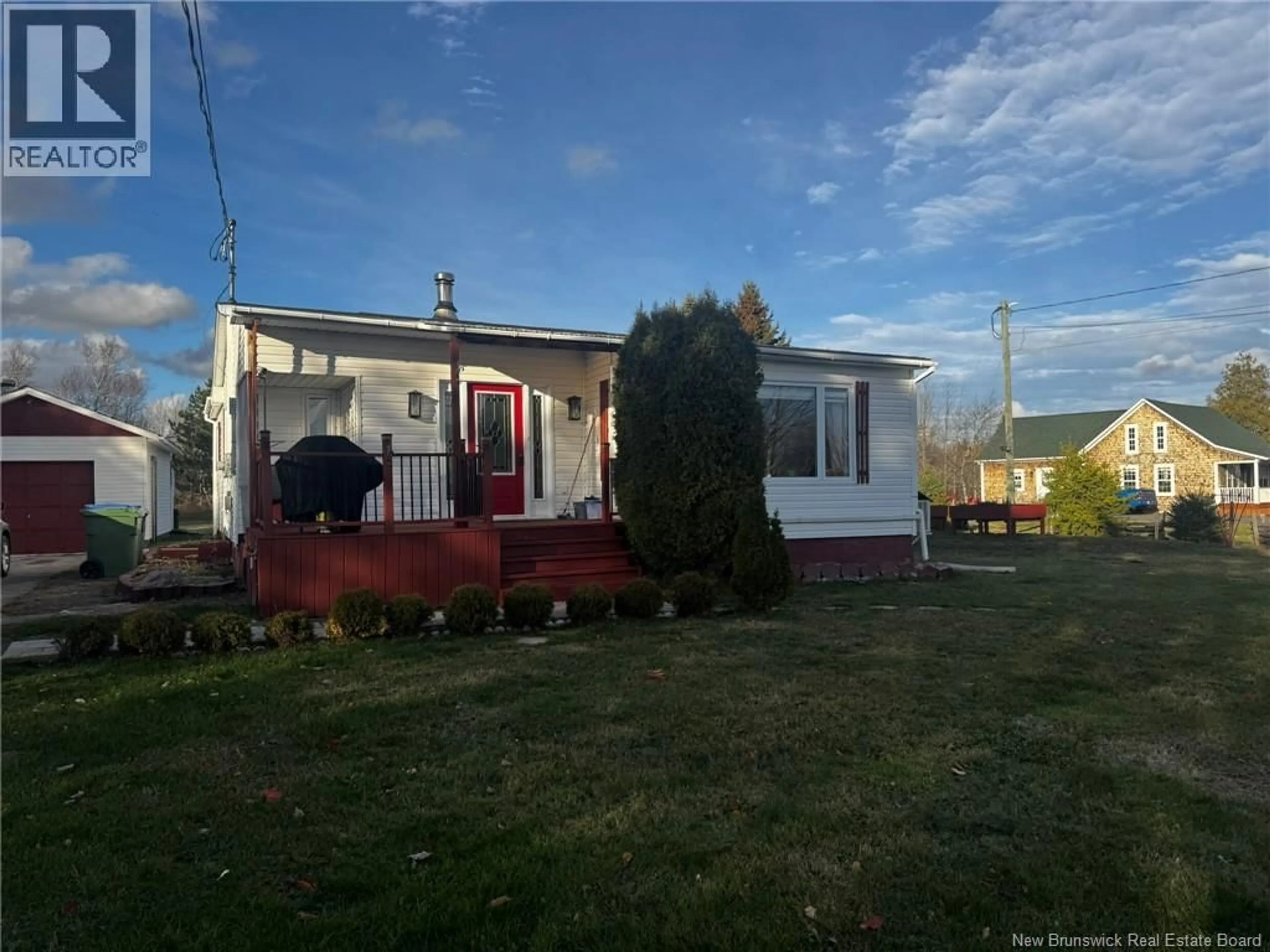 A pic from outside/outdoor area/front of a property/back of a property/a pic from drone, street for 197 RUE PRINCIPALE, Neguac New Brunswick E9G1R4
