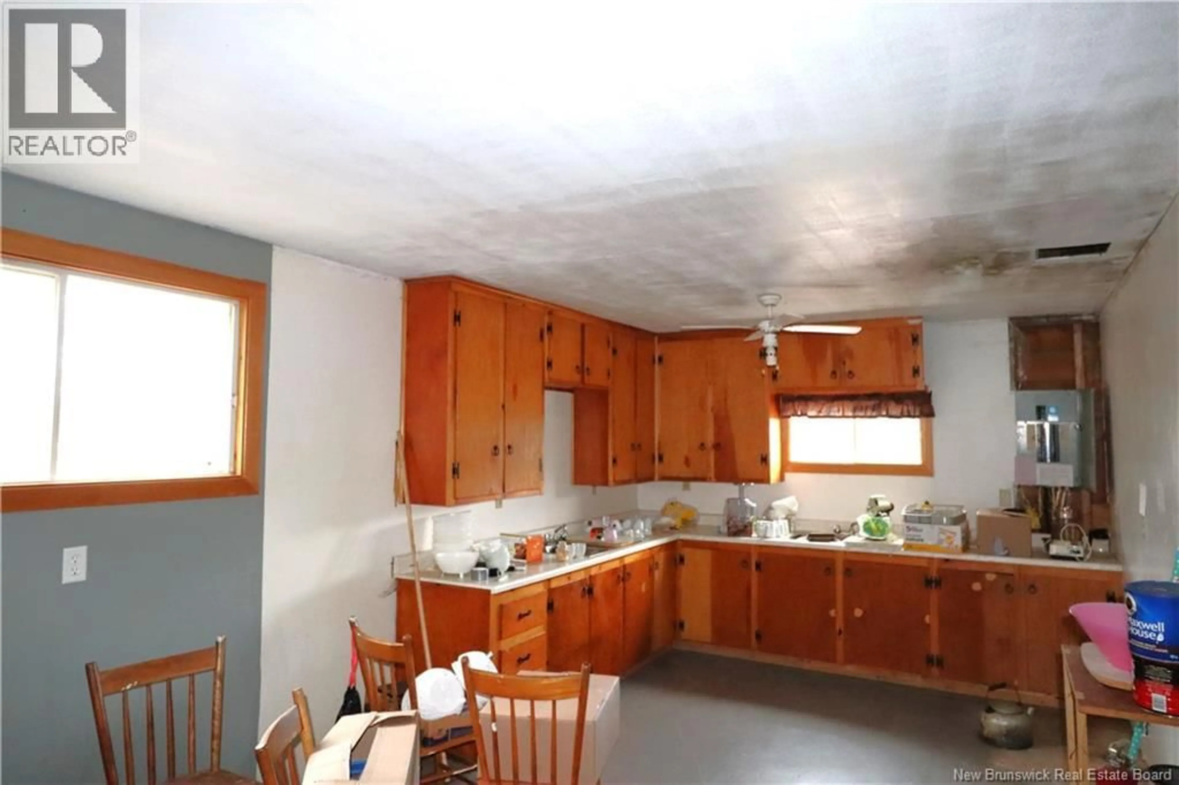 Standard kitchen, unknown for 486 ROLLINGDAM ROAD, Rollingdam New Brunswick E5A2T6
