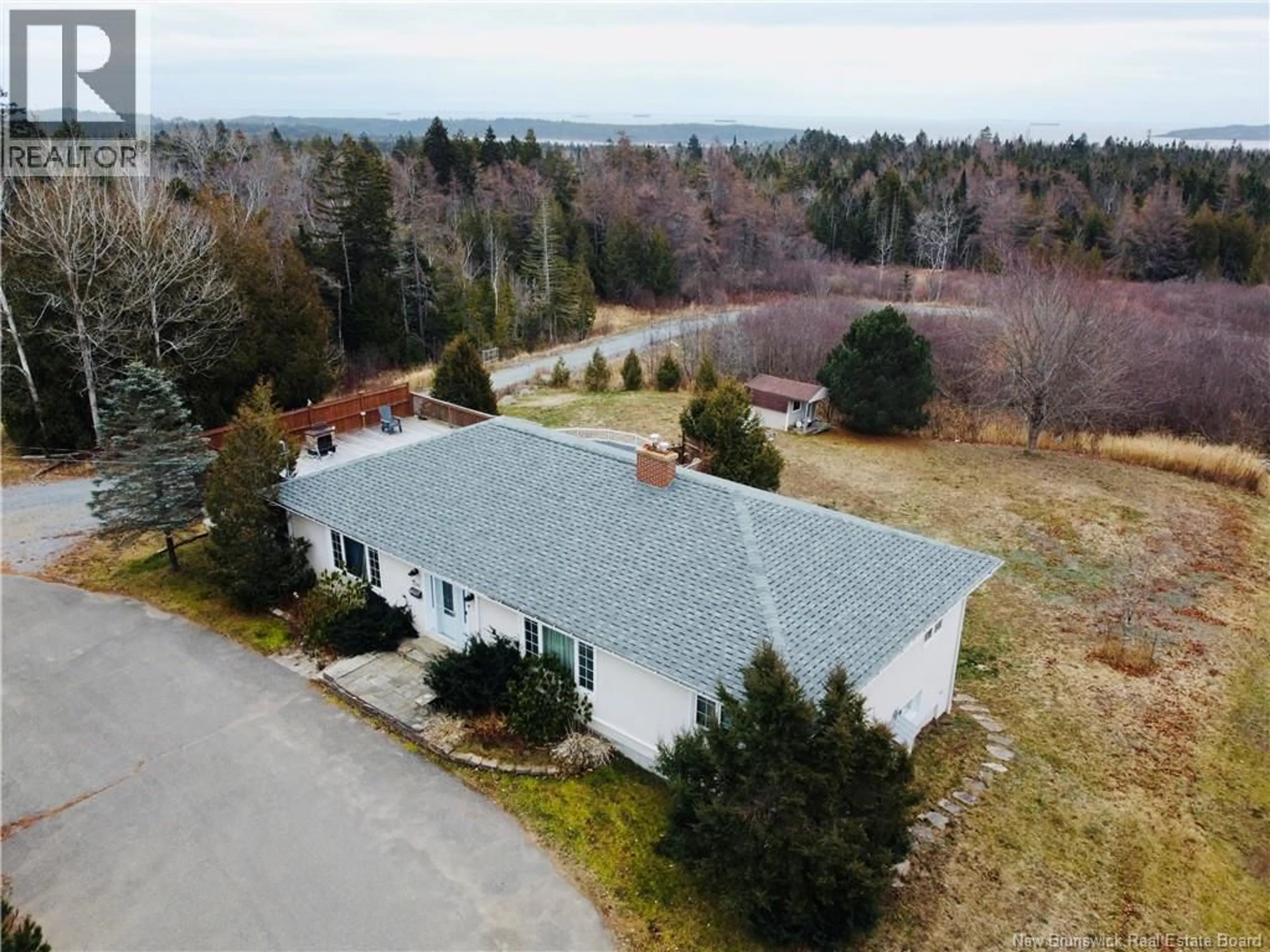 A pic from outside/outdoor area/front of a property/back of a property/a pic from drone, unknown for 2241 OCEAN WESTWAY, Saint John New Brunswick E2M5H8