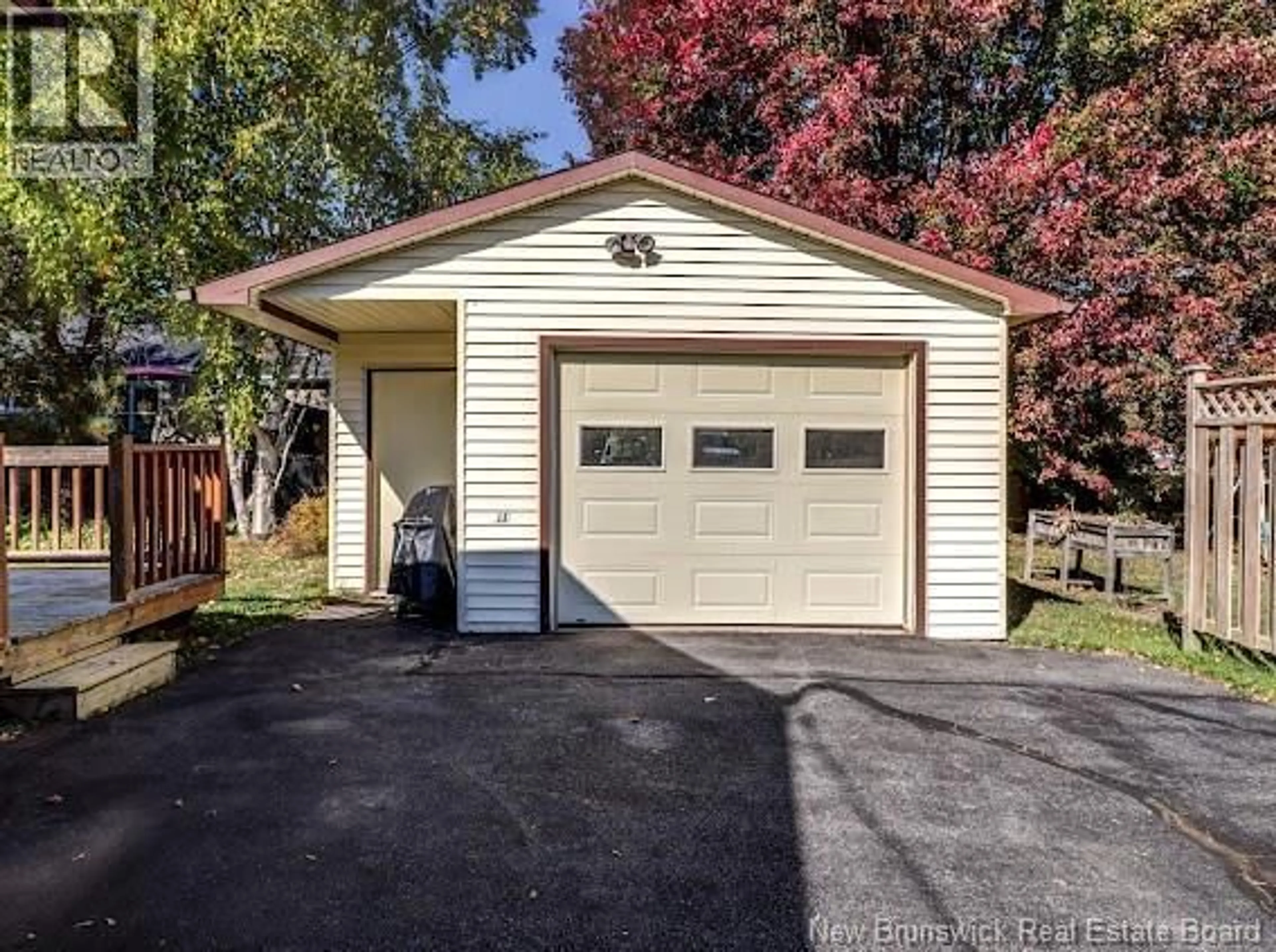 Indoor garage for 263 MAGNOLIA AVENUE, Sussex New Brunswick E4E2A1