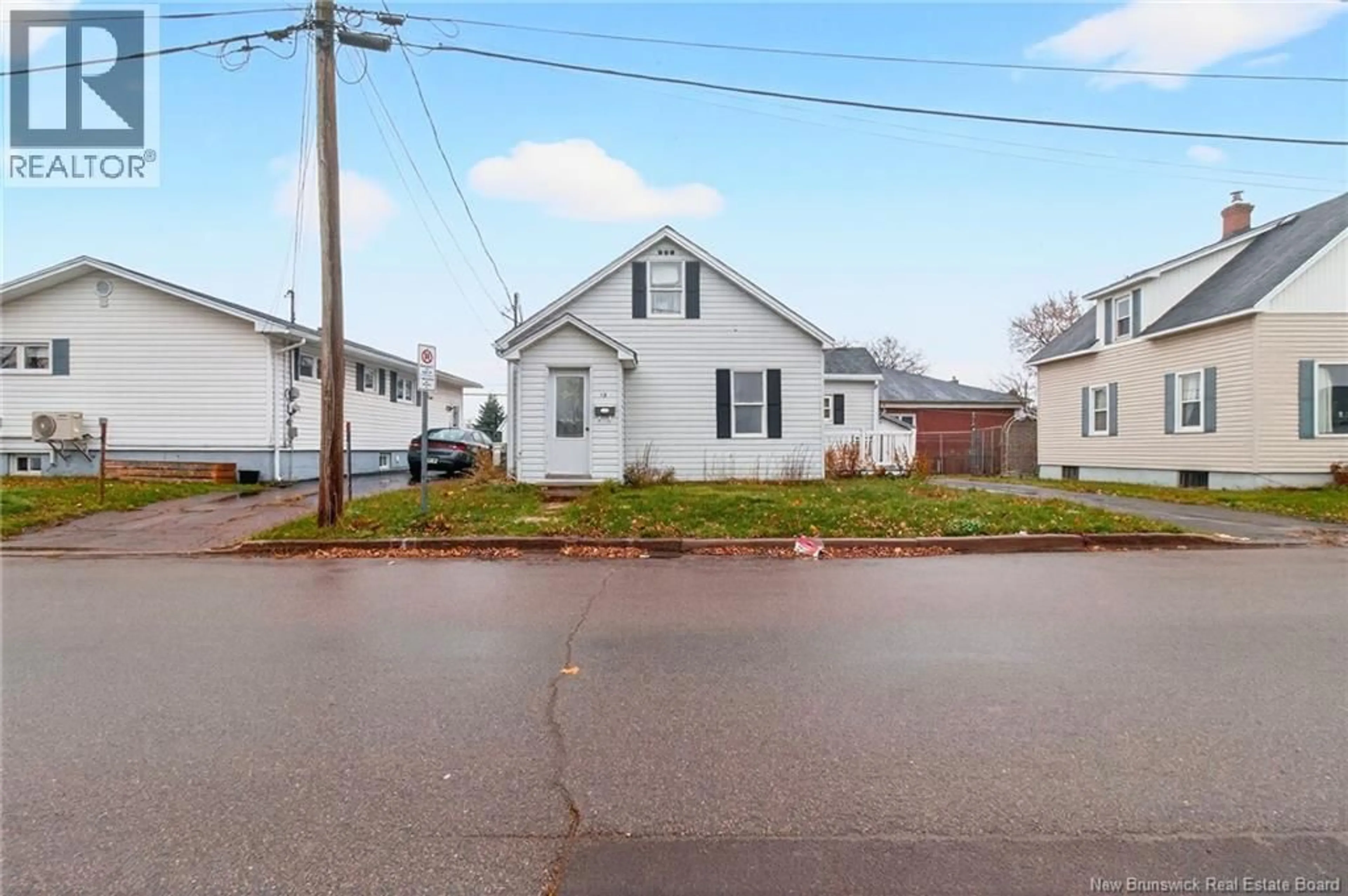 A pic from outside/outdoor area/front of a property/back of a property/a pic from drone, street for 12 ASH, Moncton New Brunswick E1C3M8