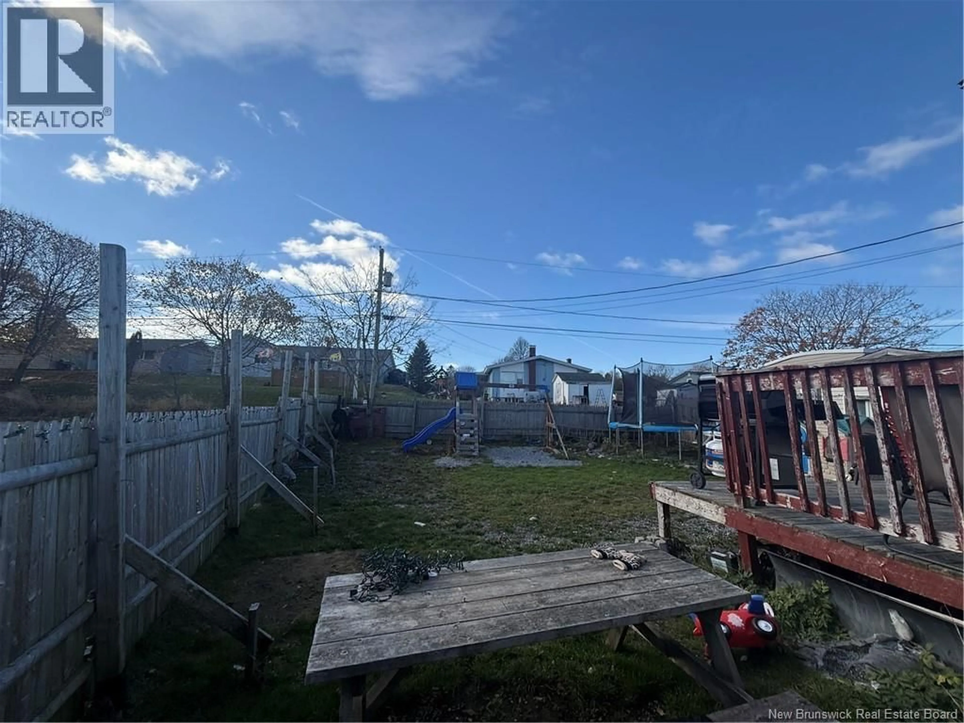 A pic from outside/outdoor area/front of a property/back of a property/a pic from drone, mountain view for 20 ORCHID, Saint John New Brunswick E2M5N7