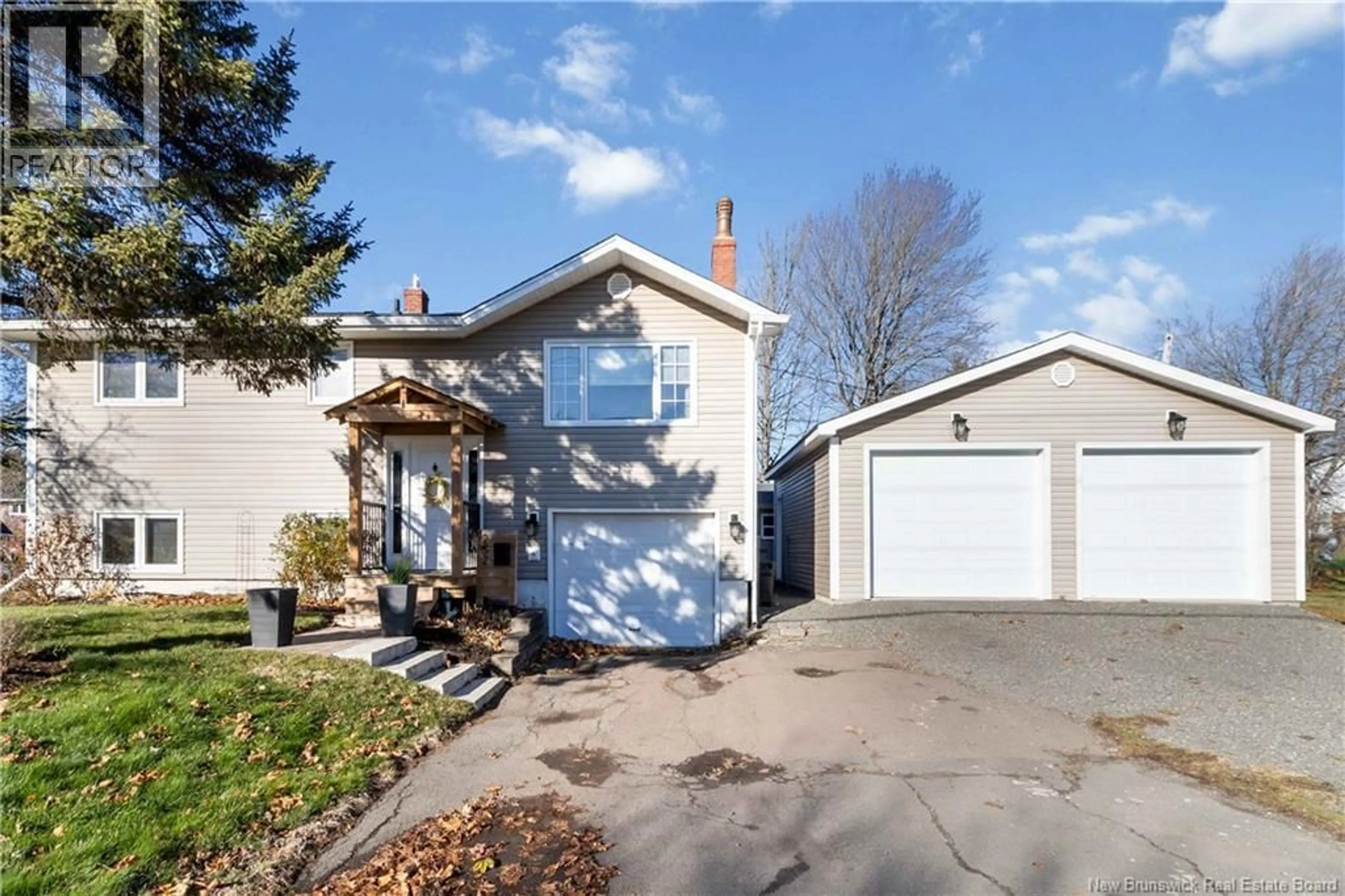 Home with vinyl exterior material, street for 252 WHITEPINE ROAD, Riverview New Brunswick E1B2X3