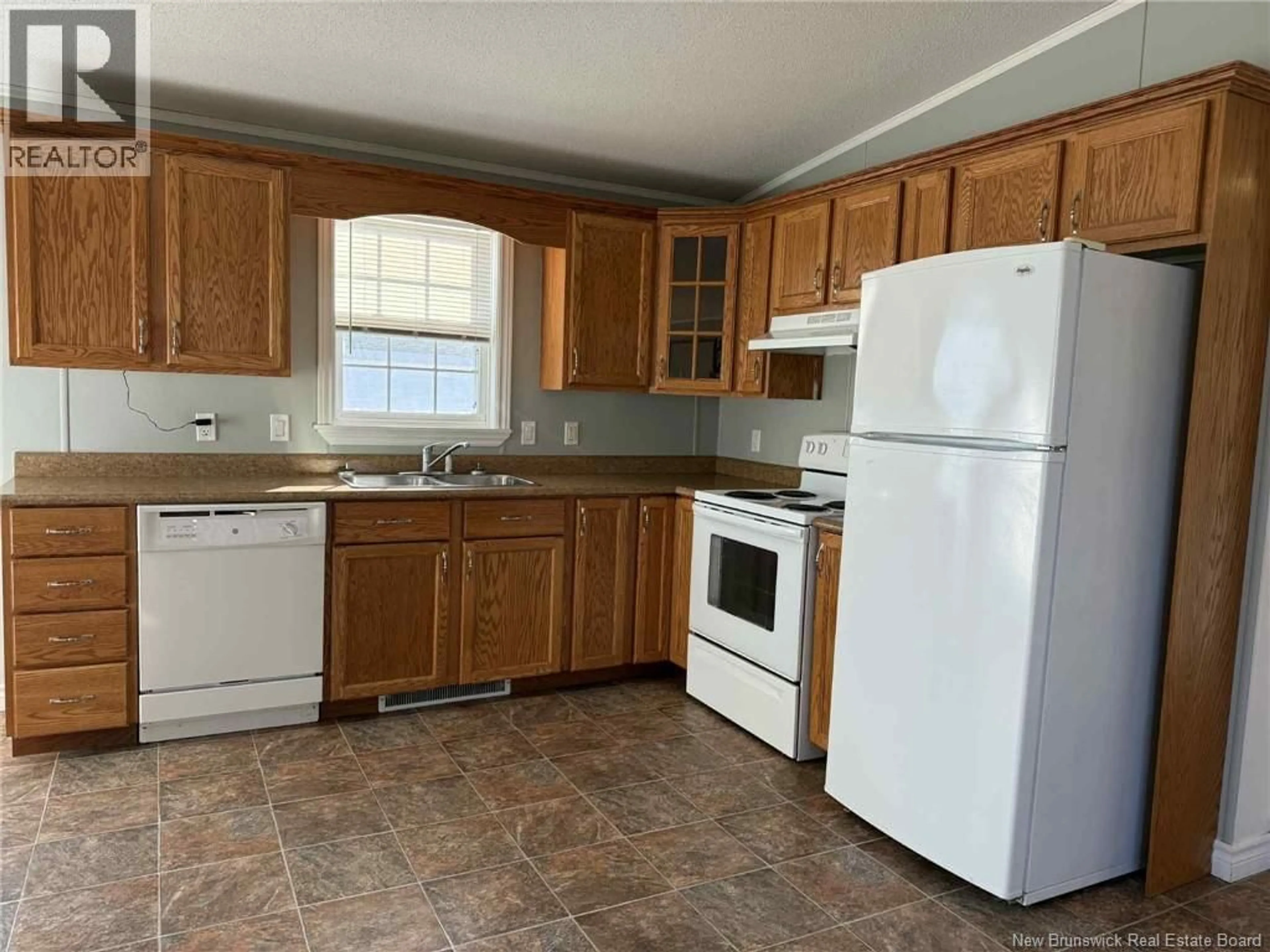Standard kitchen, unknown for 745 WILLISTON ROAD, Miramichi New Brunswick E1V6M9