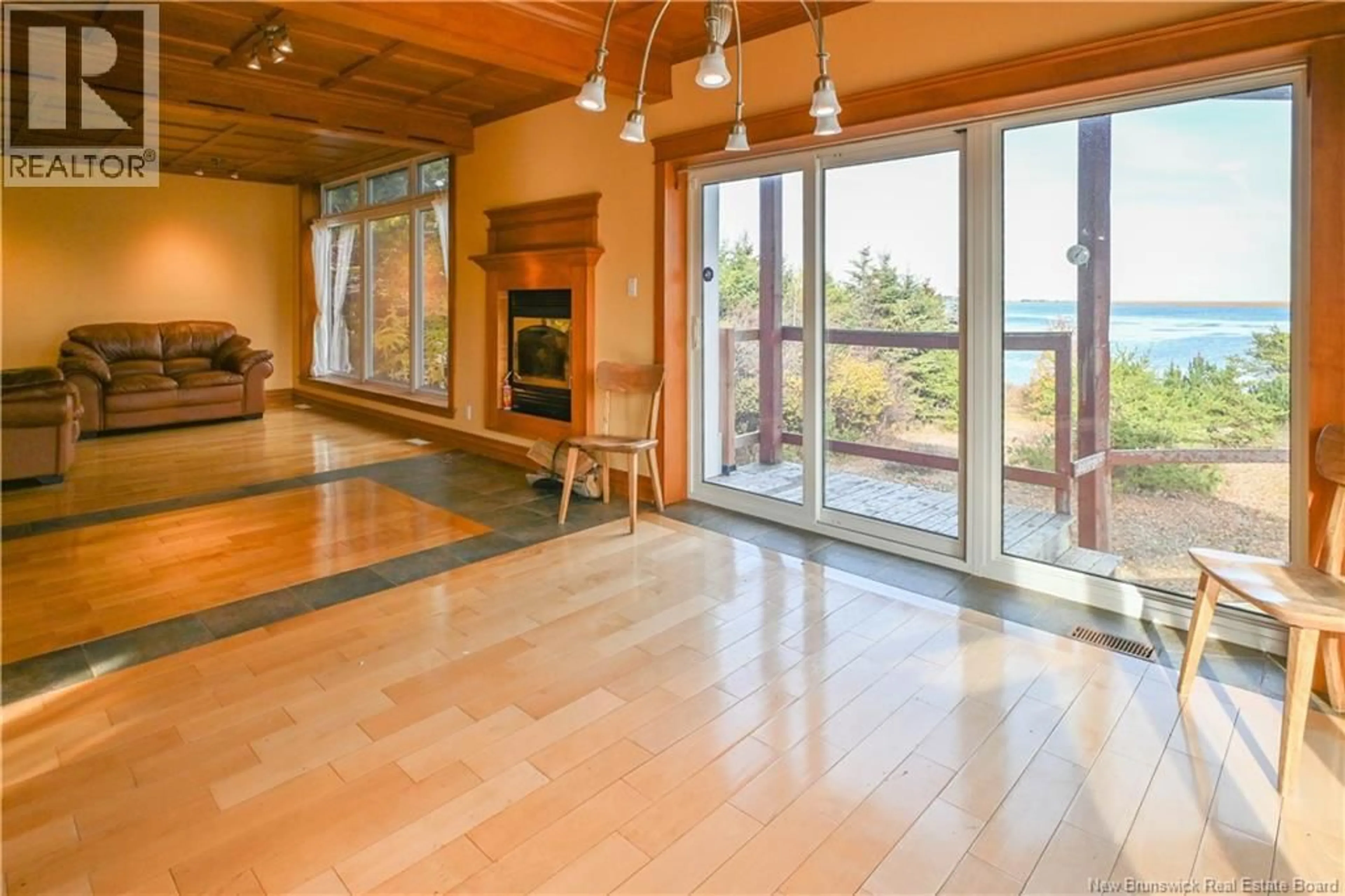 Indoor foyer for 328 MCLAUGHLIN ROAD, Pointe-à-Bouleau New Brunswick E1X2G2