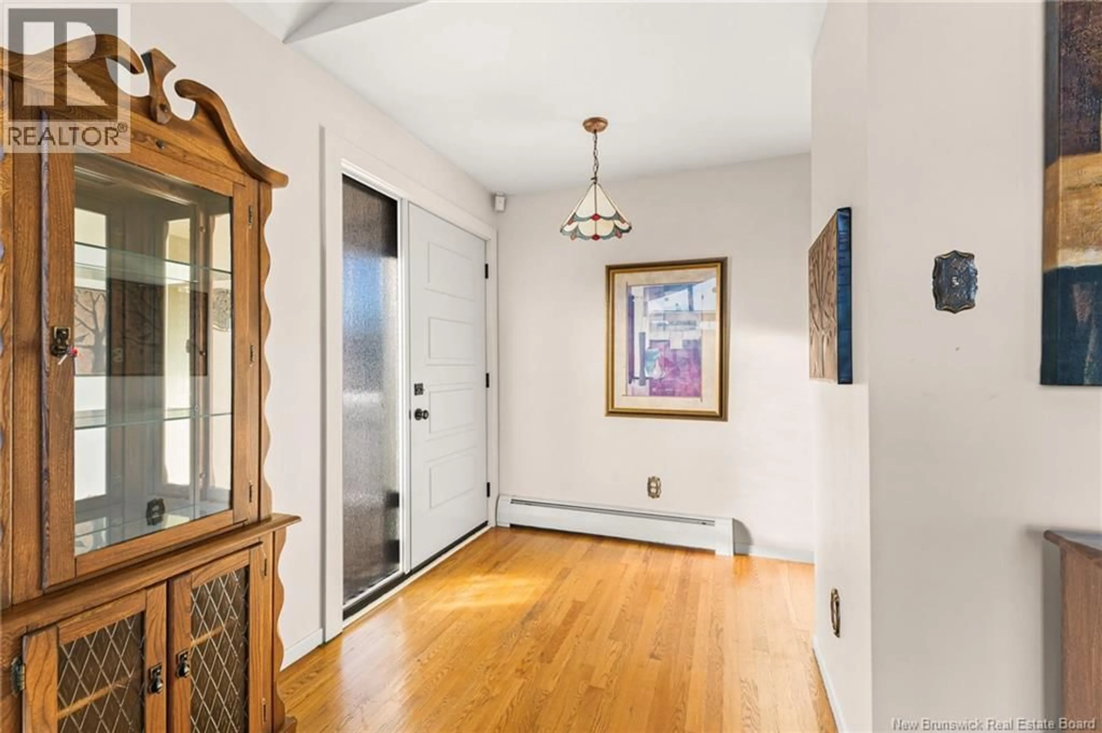Indoor entryway for 641-643 EVANGELINE STREET, Dieppe New Brunswick E1A1Z9