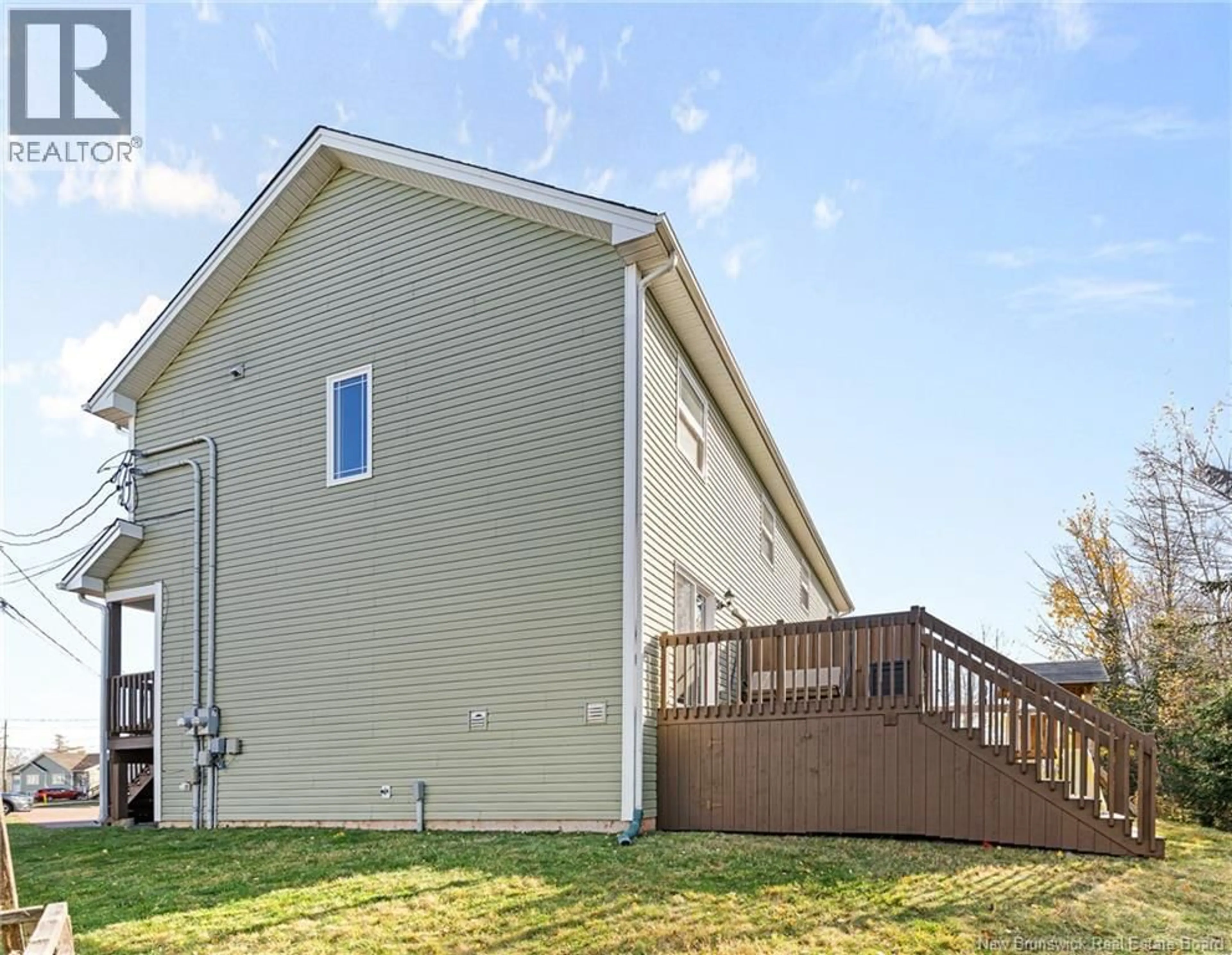 Home with vinyl exterior material, unknown for 59 CASPIAN COURT, Moncton New Brunswick E1G1X8