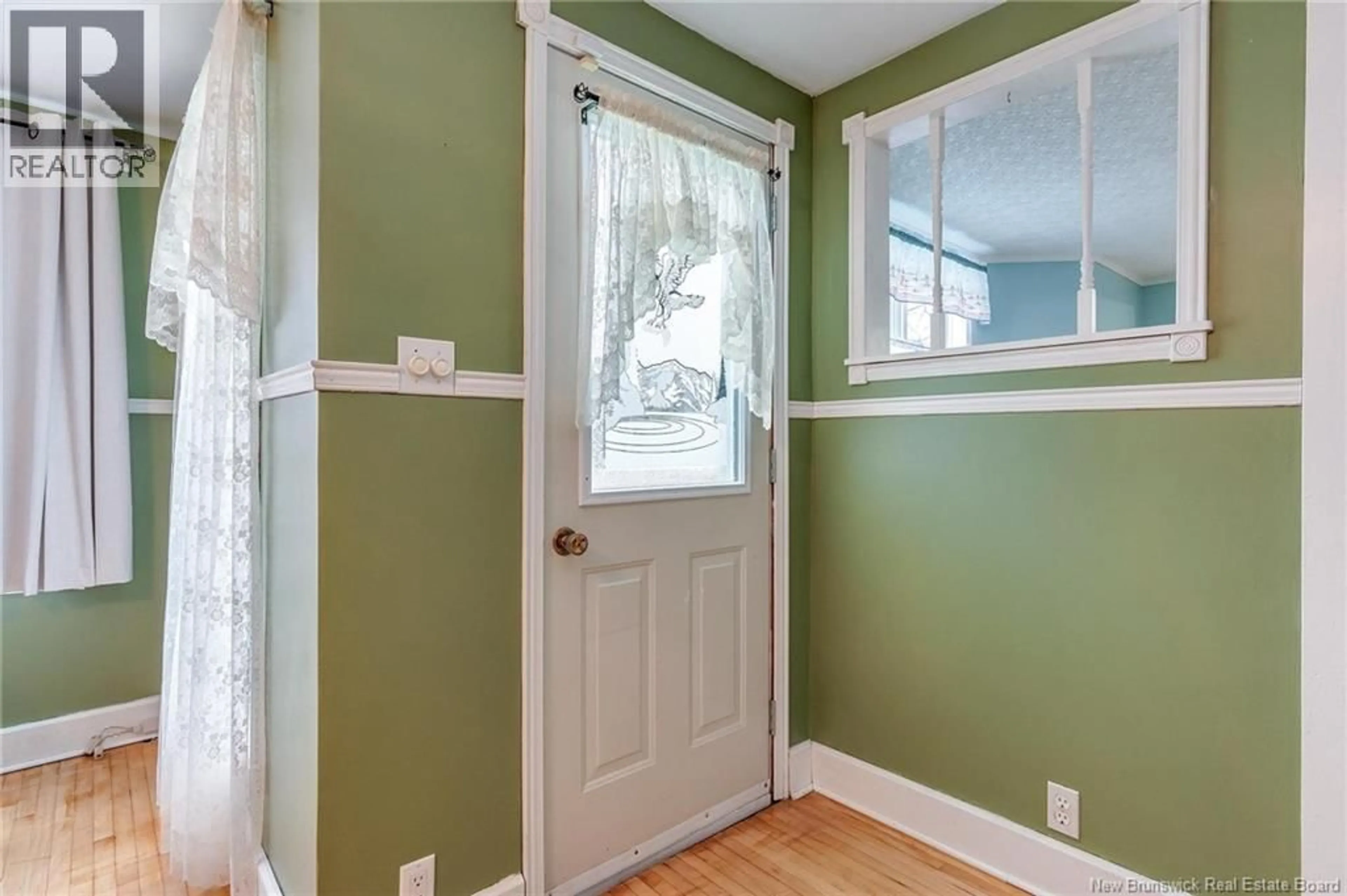 Indoor entryway for 845 ROUTE 172, Back Bay New Brunswick E5C1X3