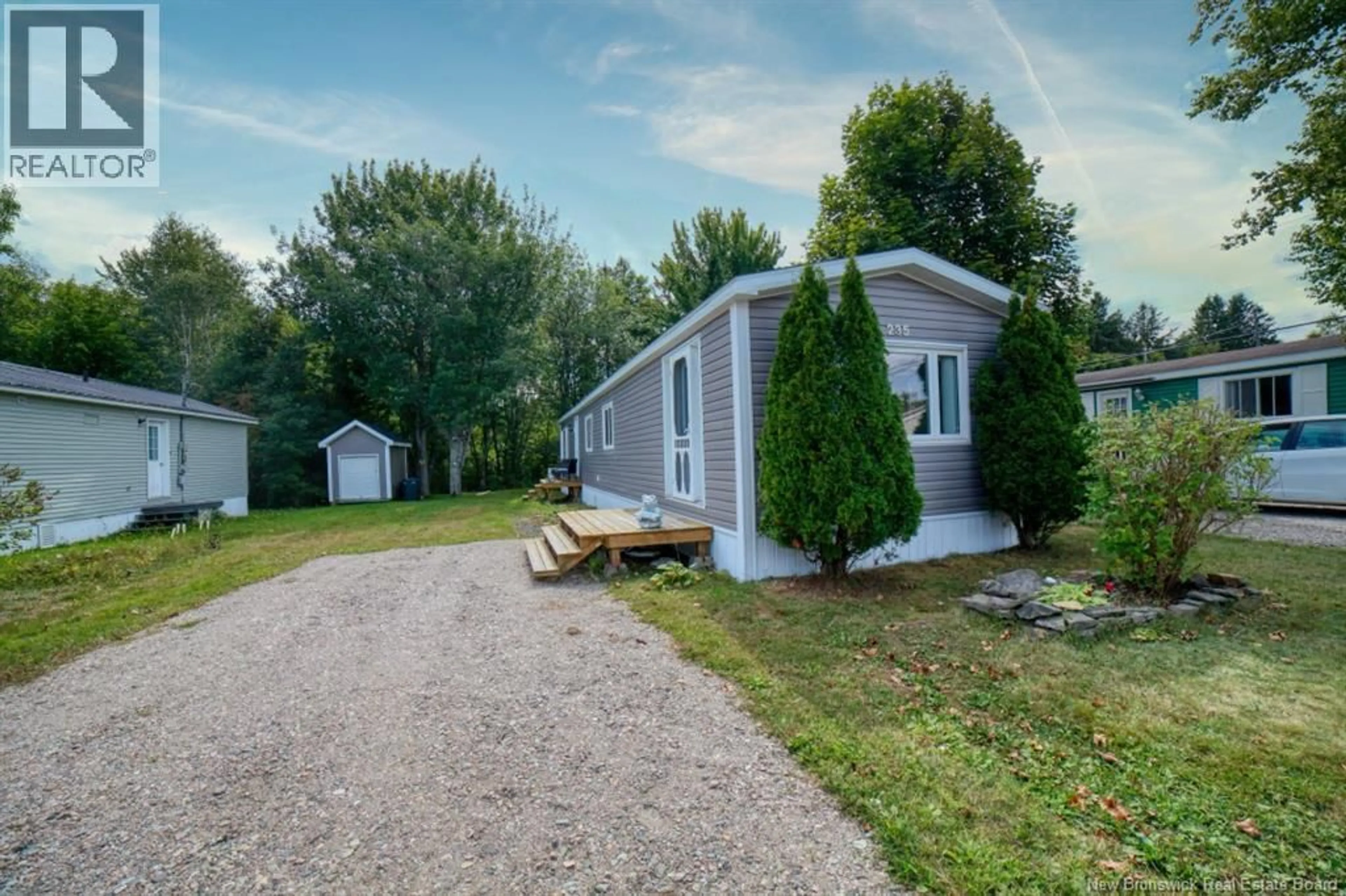 Unknown for 235 POPLAR, Beresford New Brunswick E8K1E5