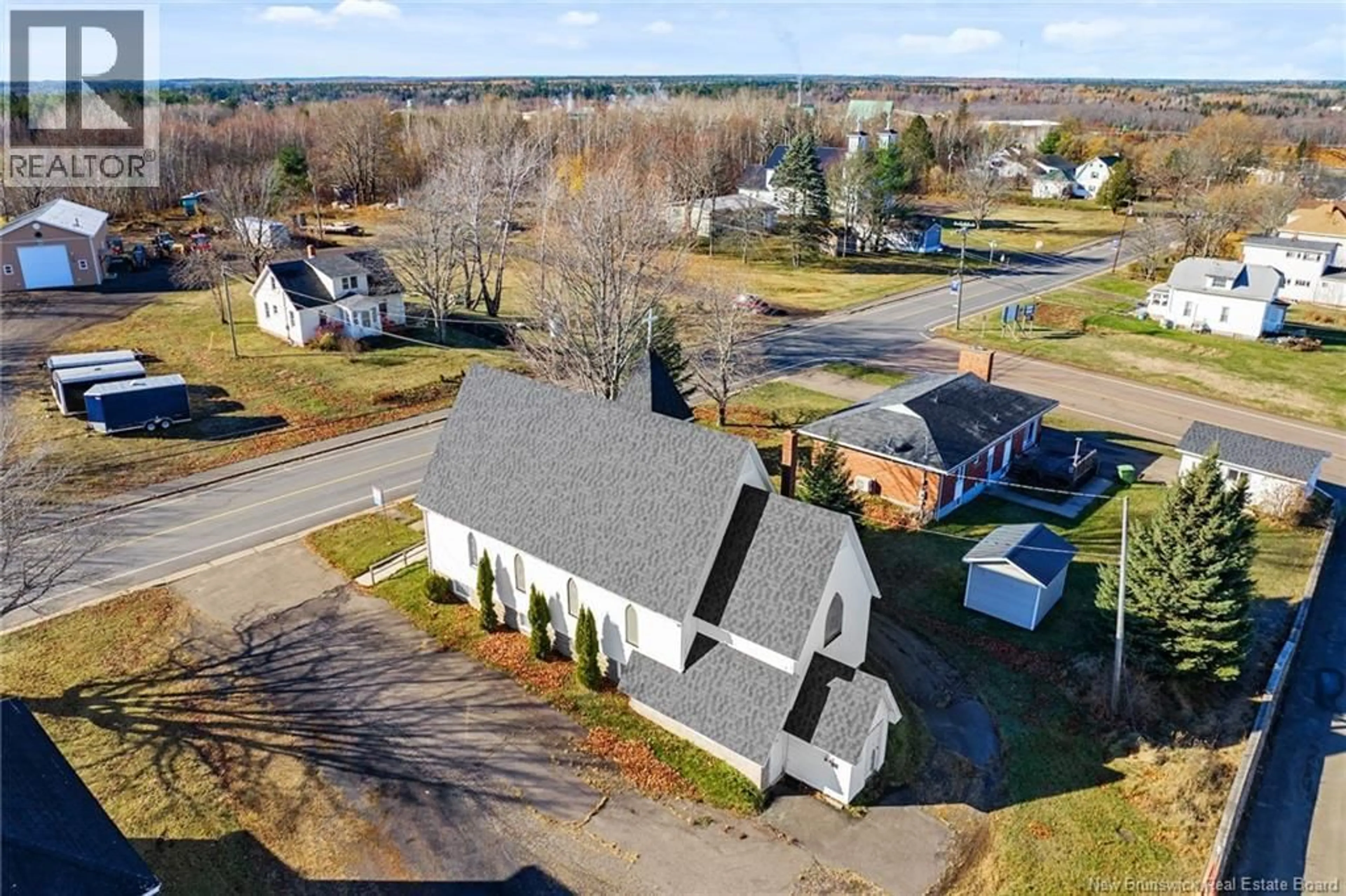 A pic from outside/outdoor area/front of a property/back of a property/a pic from drone, street for 69 KING STREET, Grand Lake New Brunswick E4A2J1