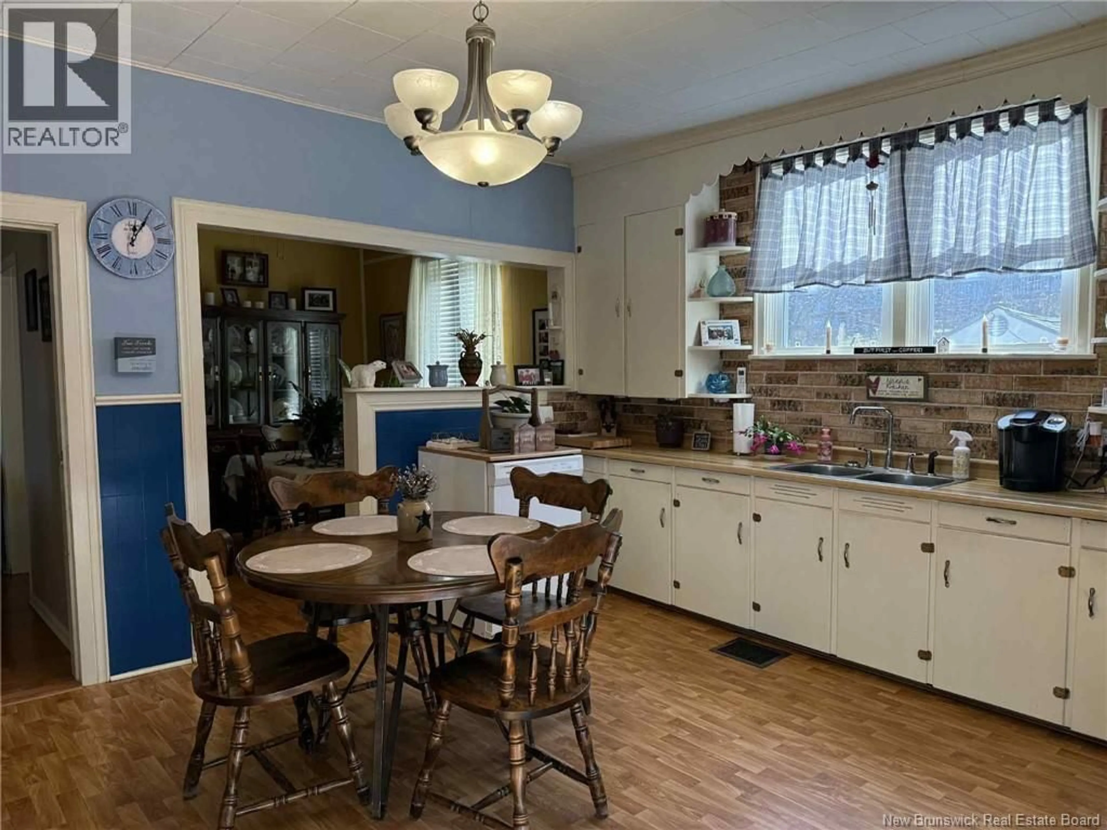 Dining room, ceramic/tile floor for 24 STATION, Blackville New Brunswick E9B1R9