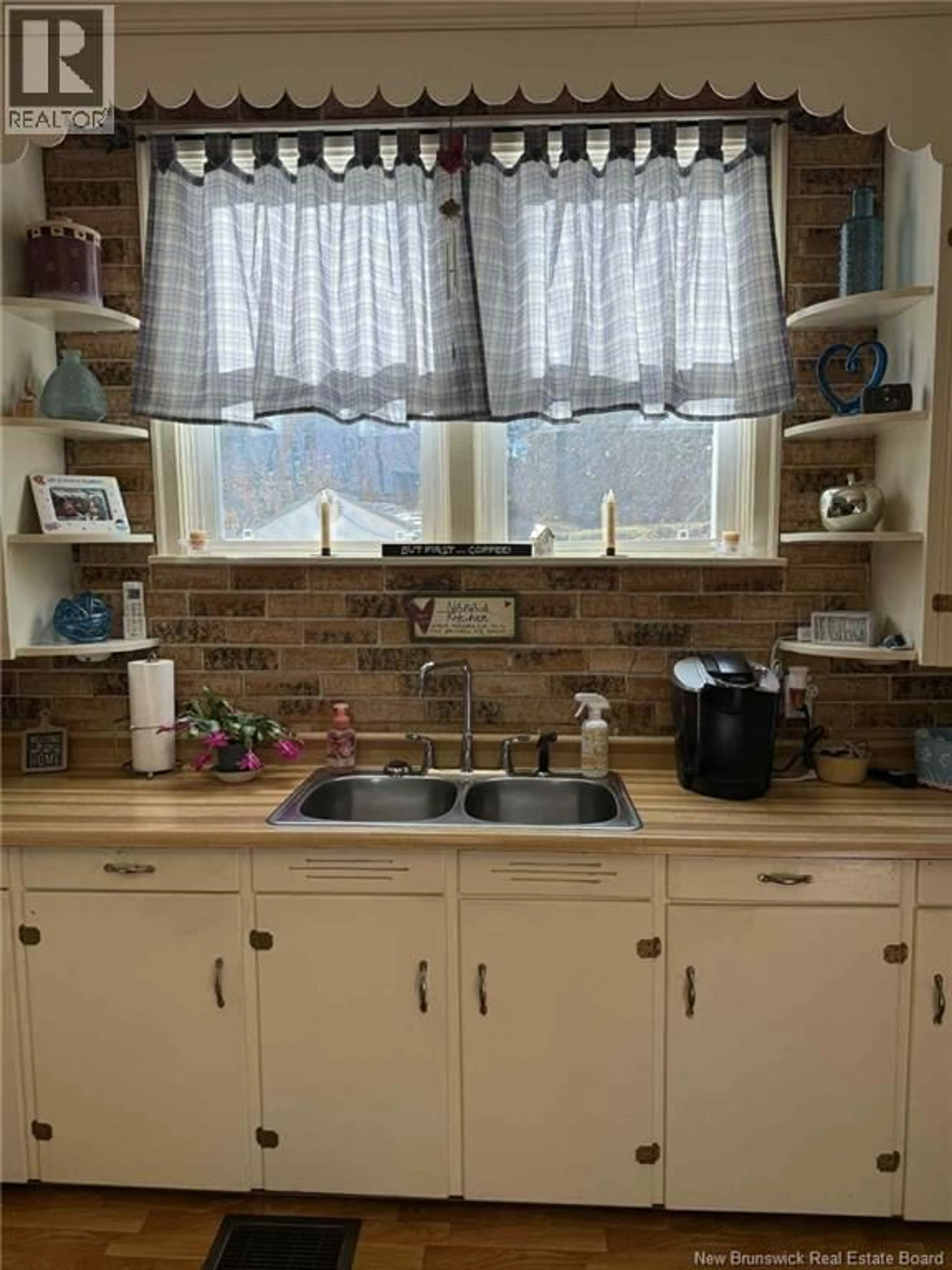 Standard kitchen, ceramic/tile floor for 24 STATION, Blackville New Brunswick E9B1R9