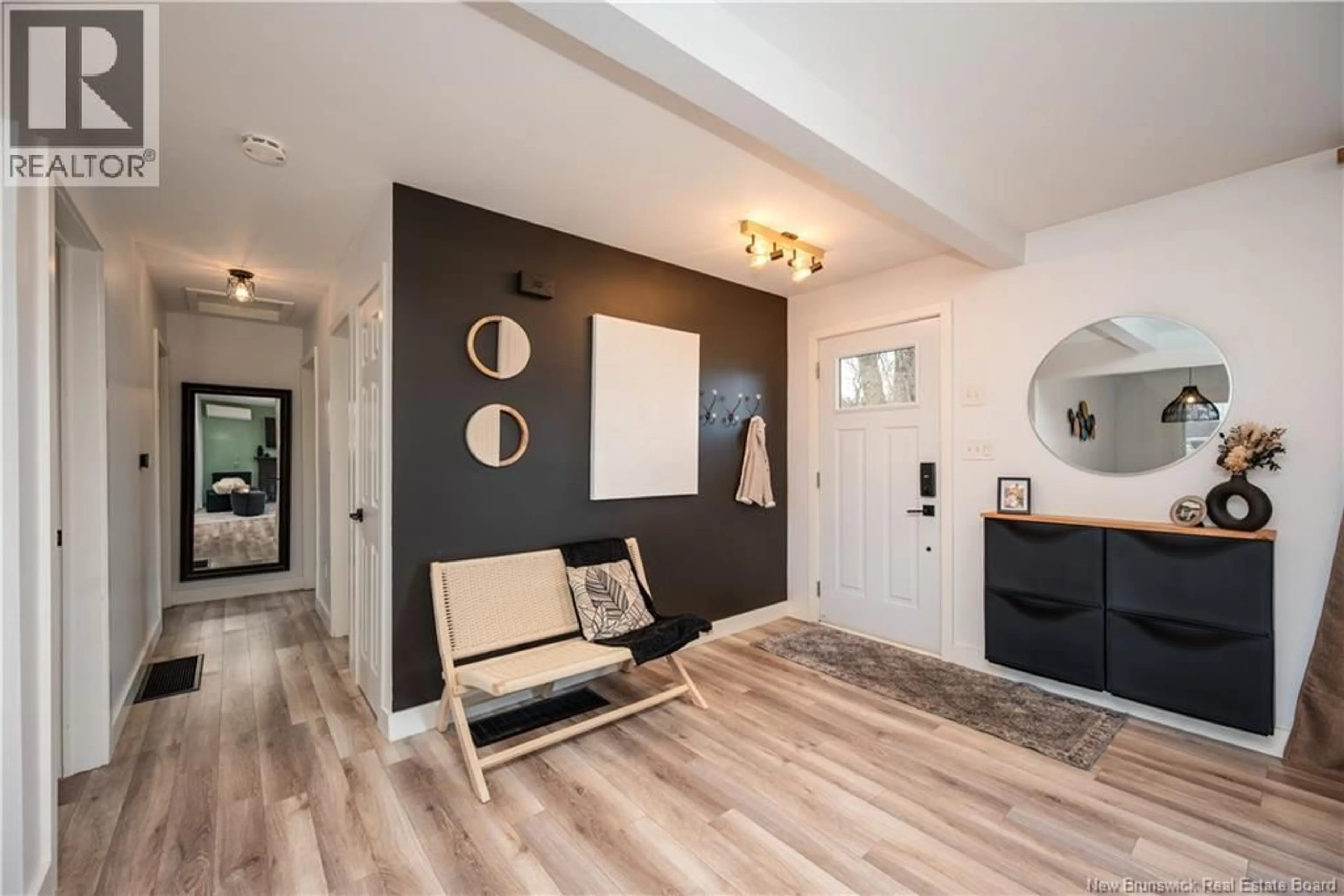 Indoor entryway for 79 VETERANS AVENUE, Salisbury New Brunswick E4J2T1