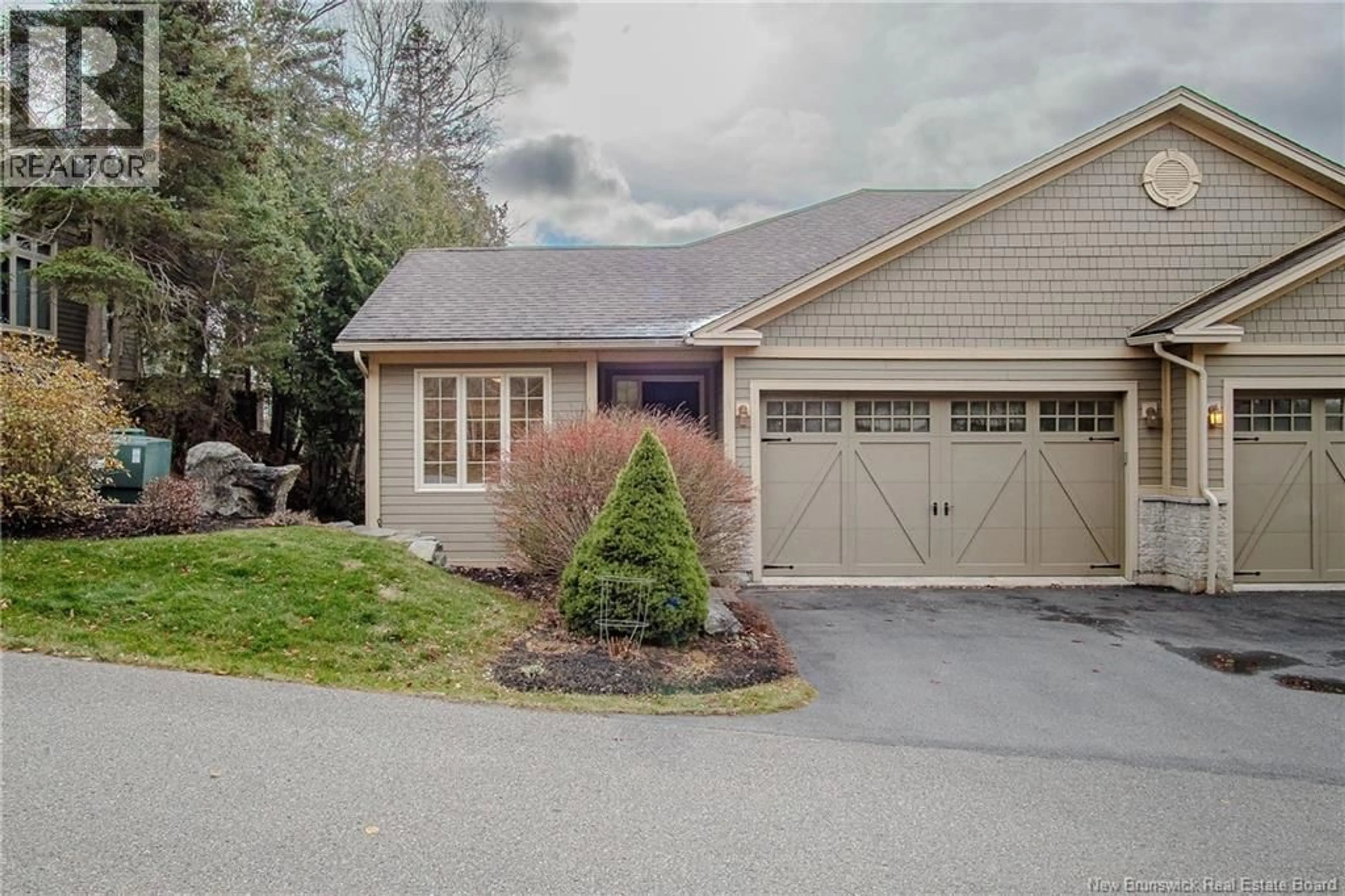 Unknown for 17 UPPER DECK LANE, Saint John New Brunswick E2H2Z4