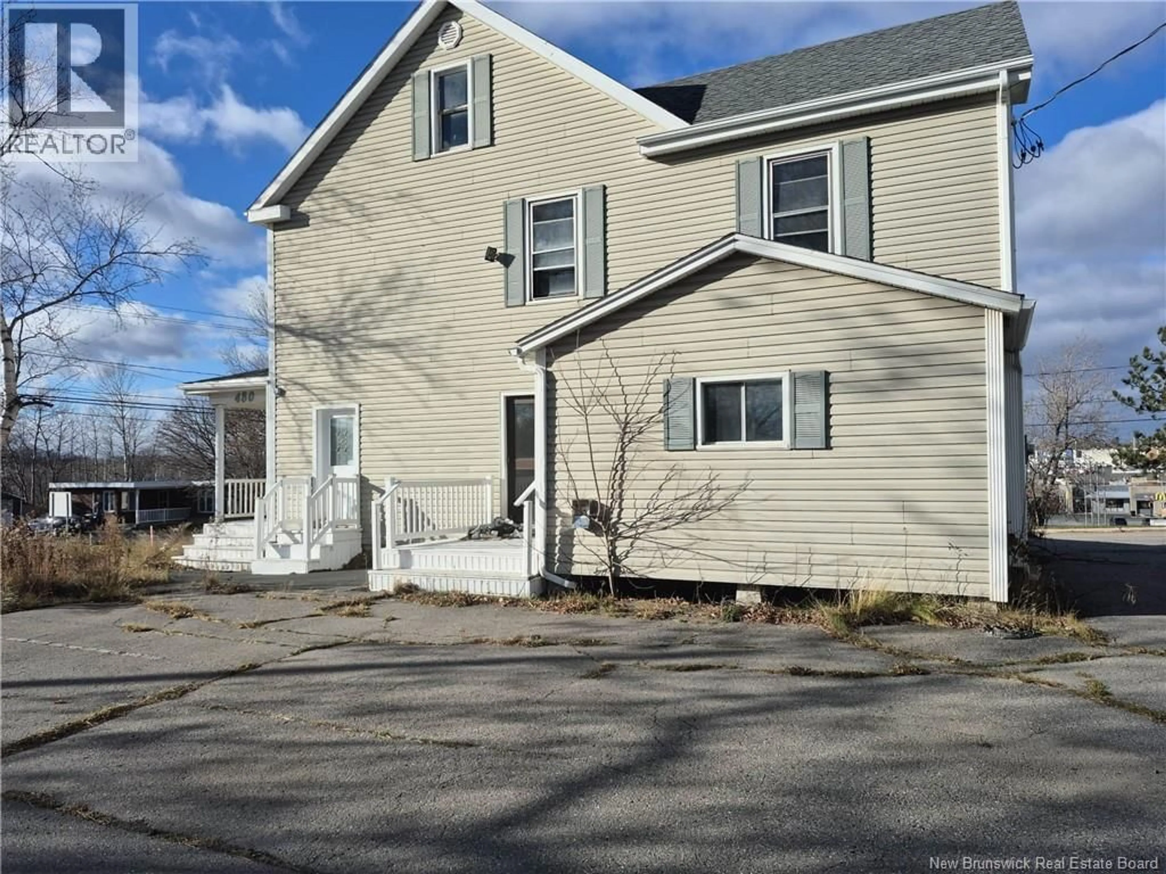 A pic from outside/outdoor area/front of a property/back of a property/a pic from drone, street for 480 ST PETER AVE, Bathurst New Brunswick E2A2Y2