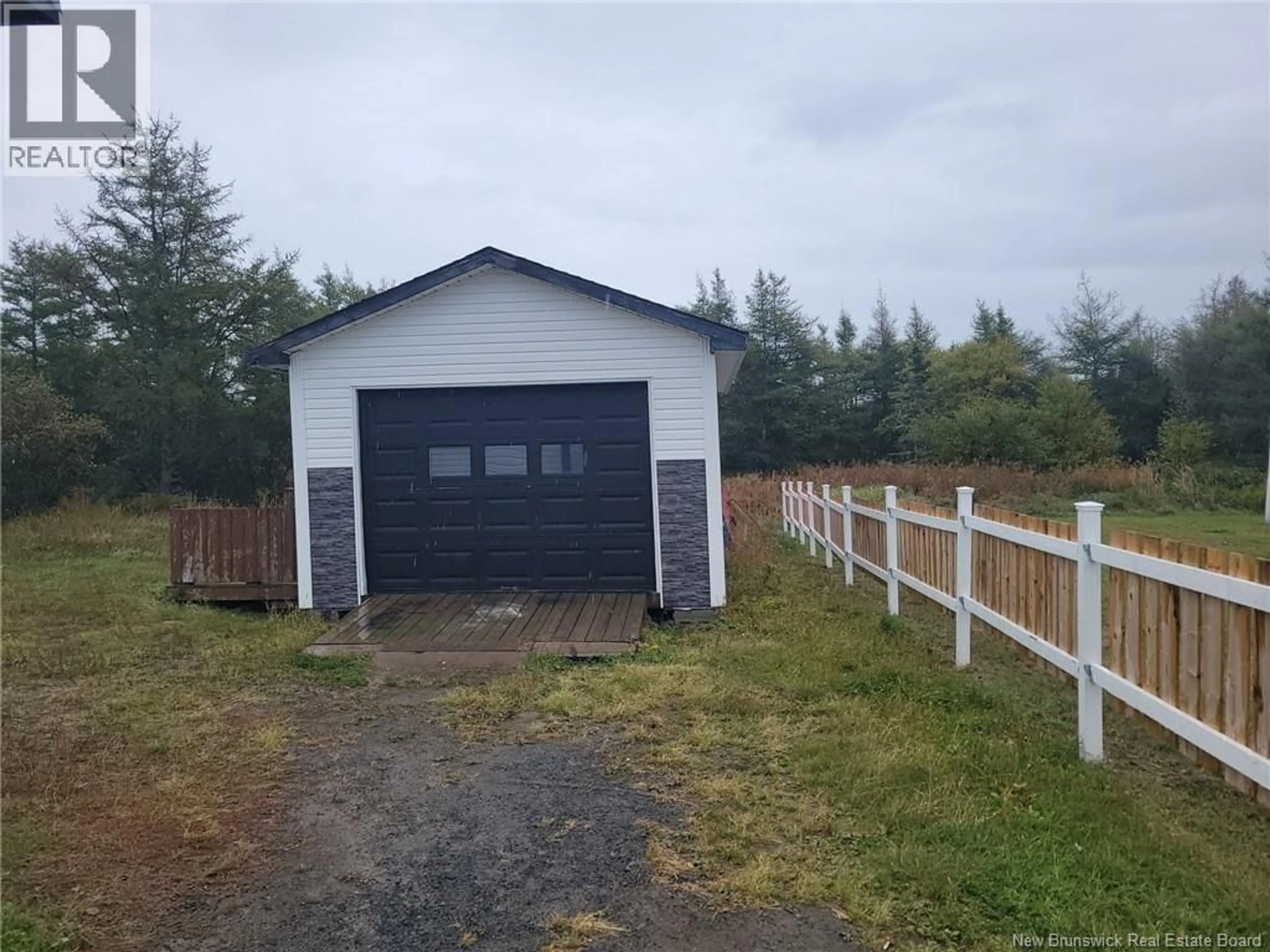 Shed for 1700 BOULEVARD DE LA MER, Sainte-Marie-Saint-Raphaël New Brunswick E8T1P4