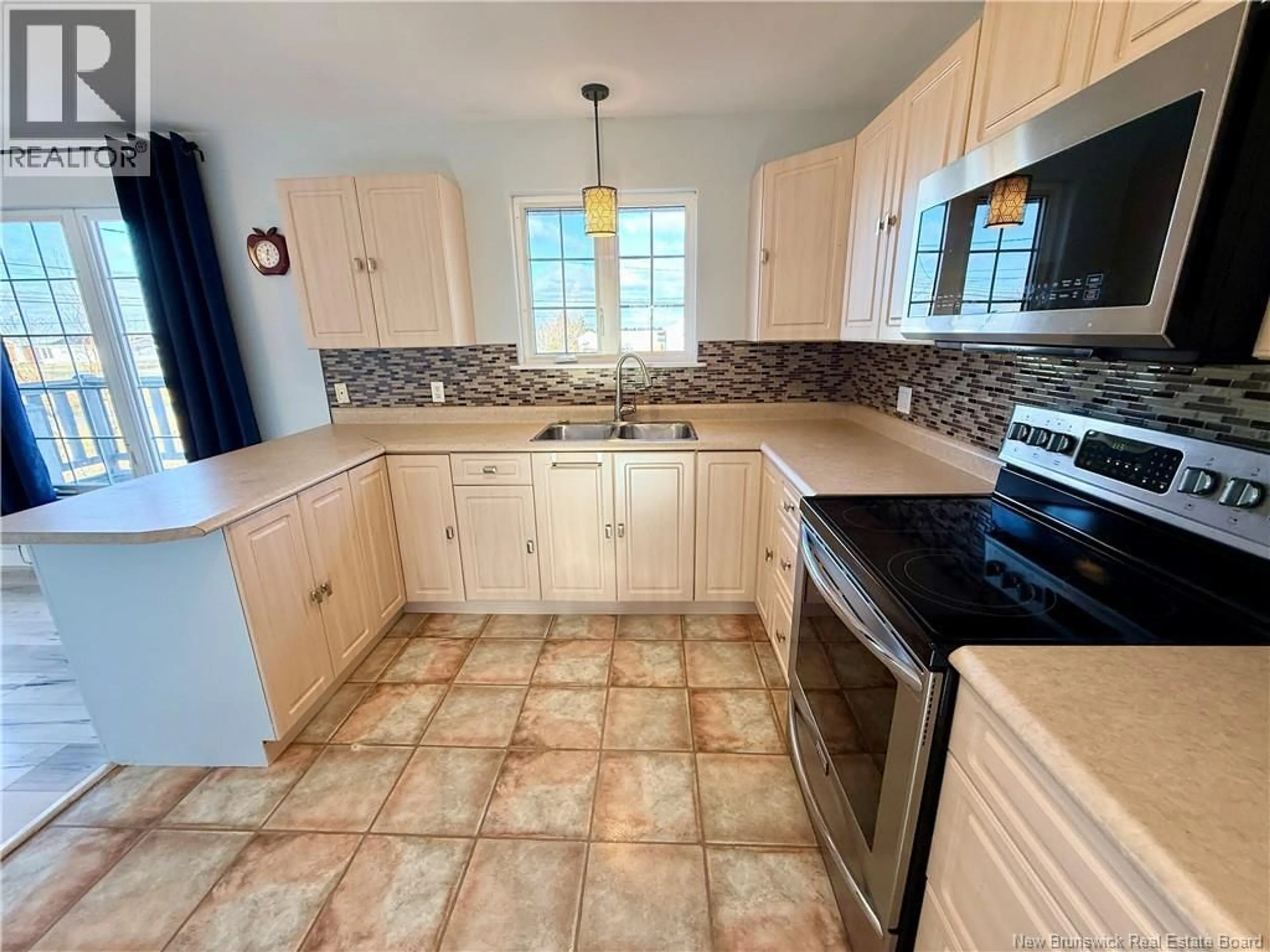 Standard kitchen, ceramic/tile floor for 44 BAYSHORE DRIVE, Bathurst New Brunswick E2A6A4
