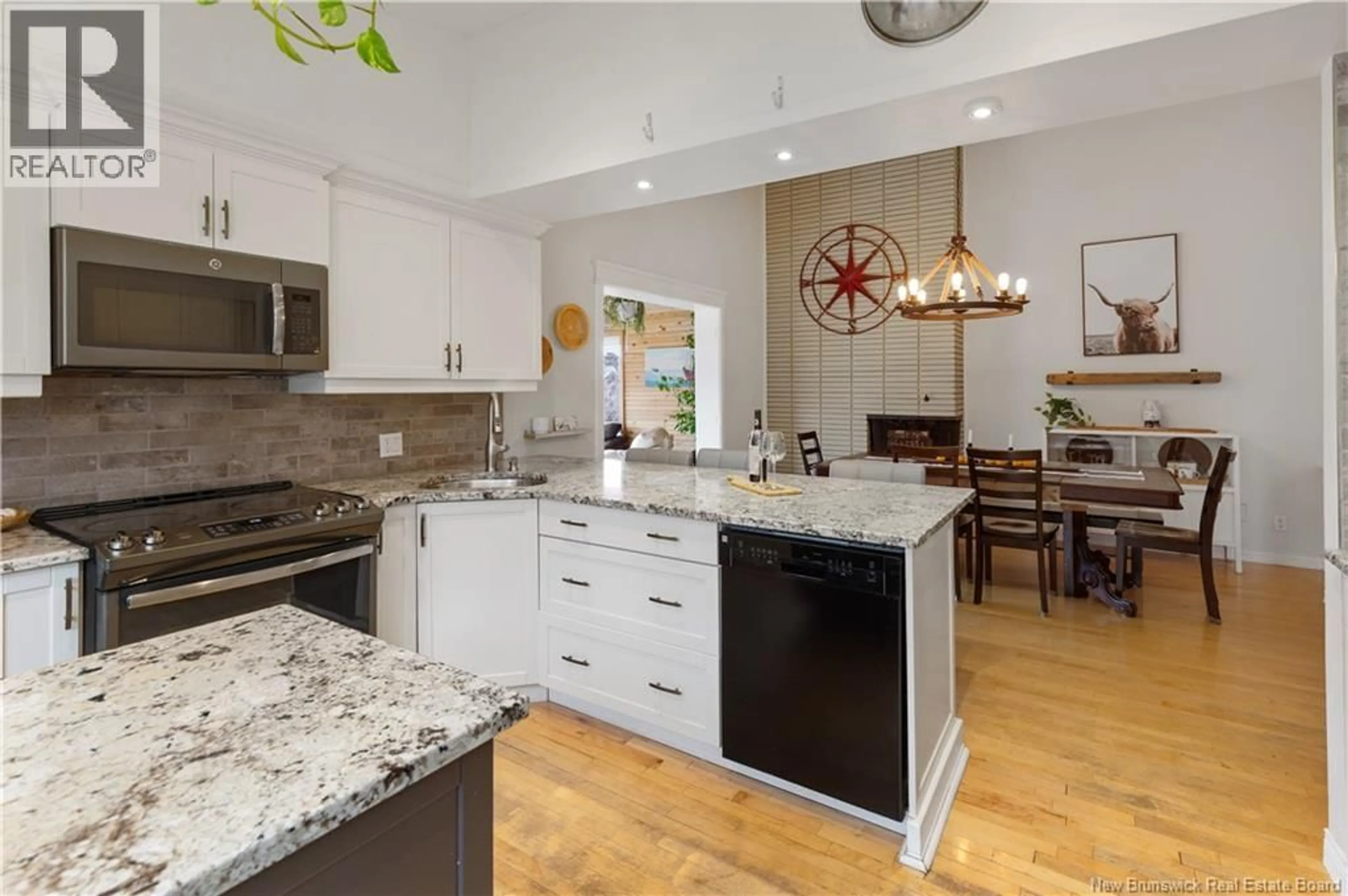 Open concept kitchen, unknown for 27 MONTCLAIR AVENUE, Moncton New Brunswick E1E1T7