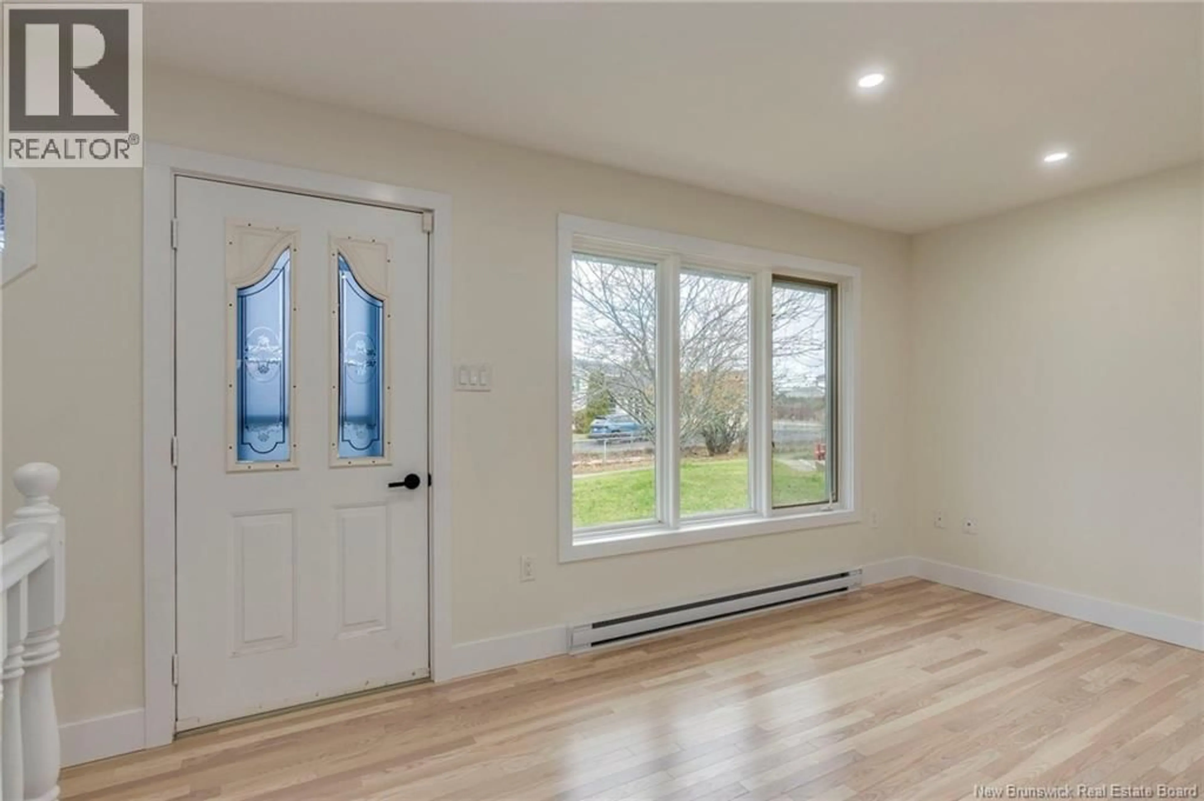 Indoor entryway for 66 SUNNYBROOK TERRACE, Saint John New Brunswick E2J4L6