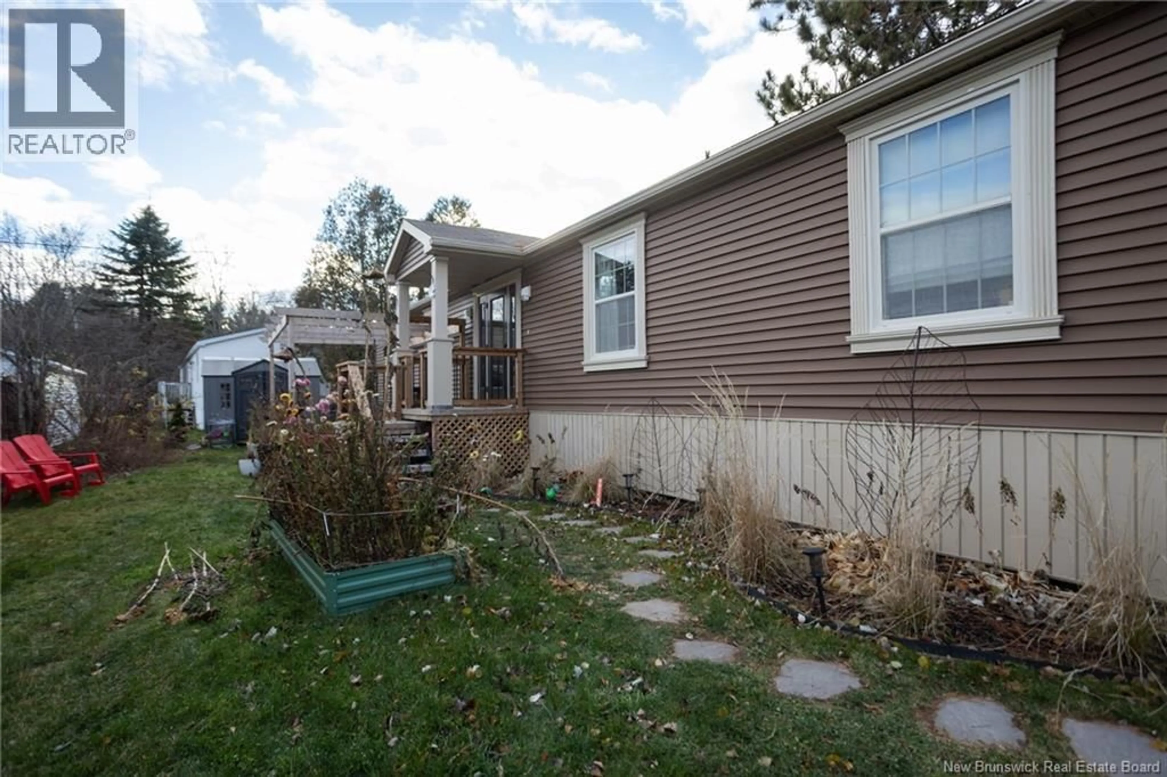 Home with vinyl exterior material, unknown for 284 MAGNOLIA LANE, Fredericton New Brunswick E3C2M6