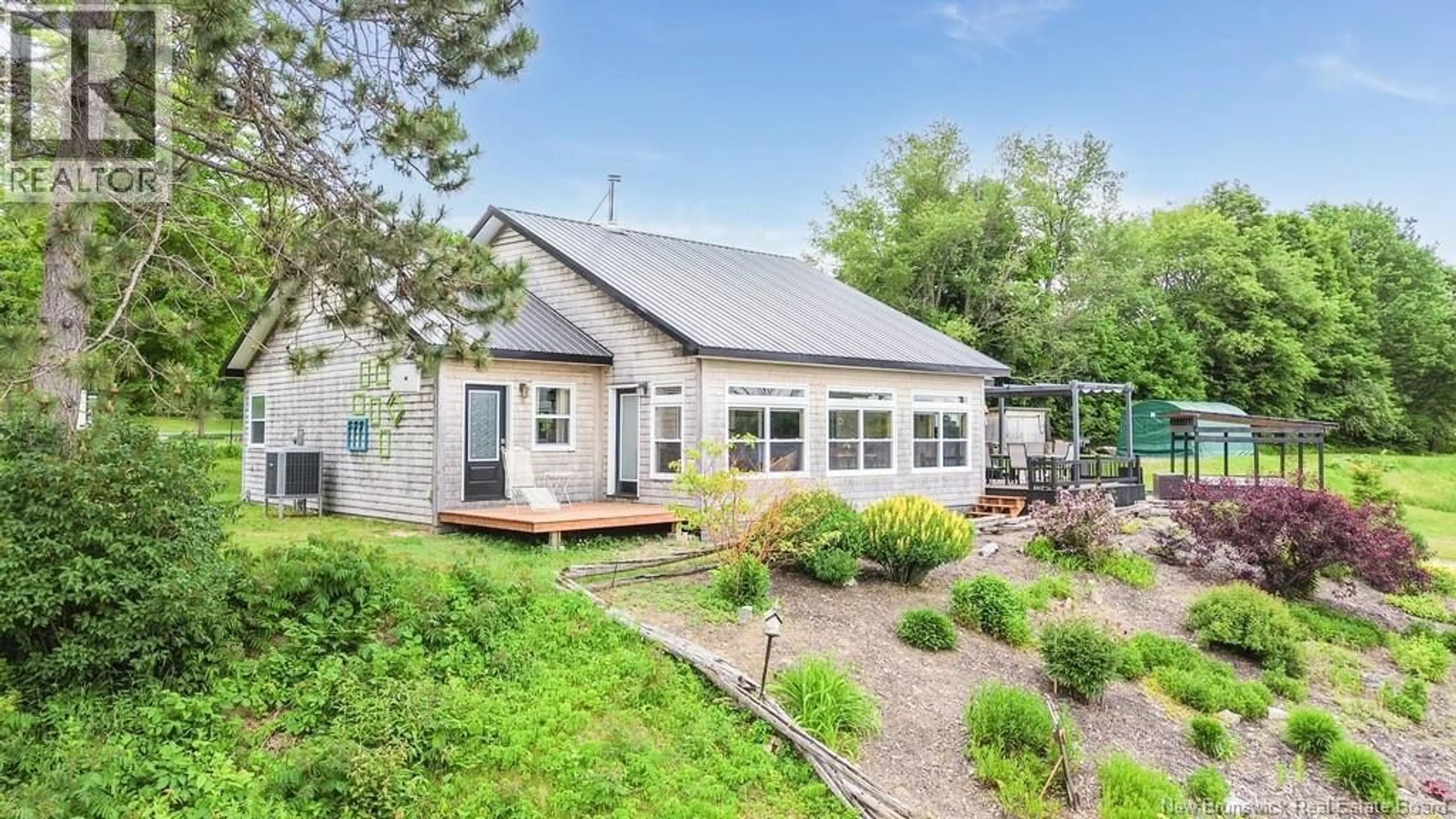 Home with vinyl exterior material, unknown for 31 HAWKSHAW ROAD, Hawkshaw New Brunswick E6G1N8