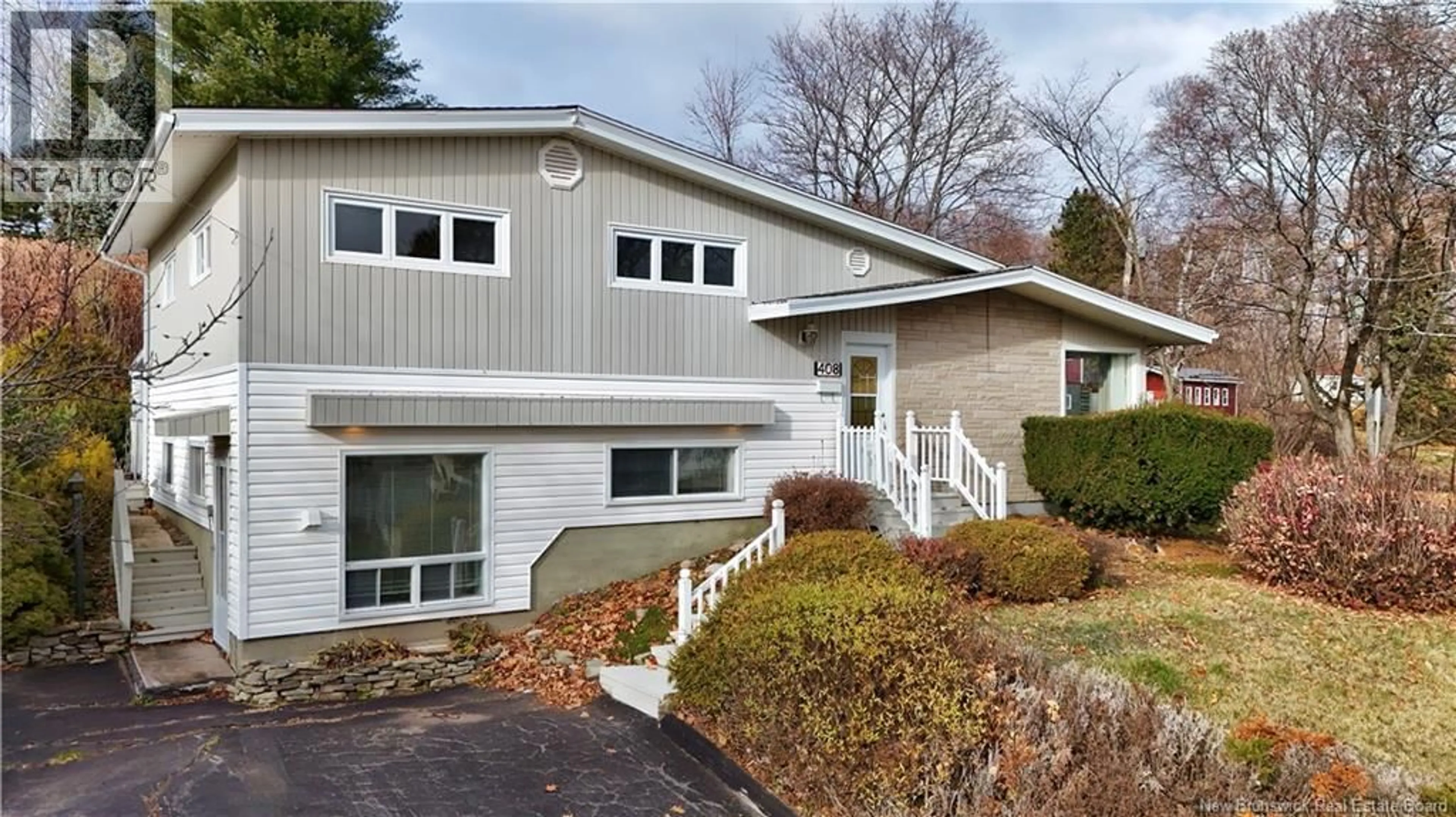 Home with vinyl exterior material, street for 408 PRINCESS, Bathurst New Brunswick E2A2R8