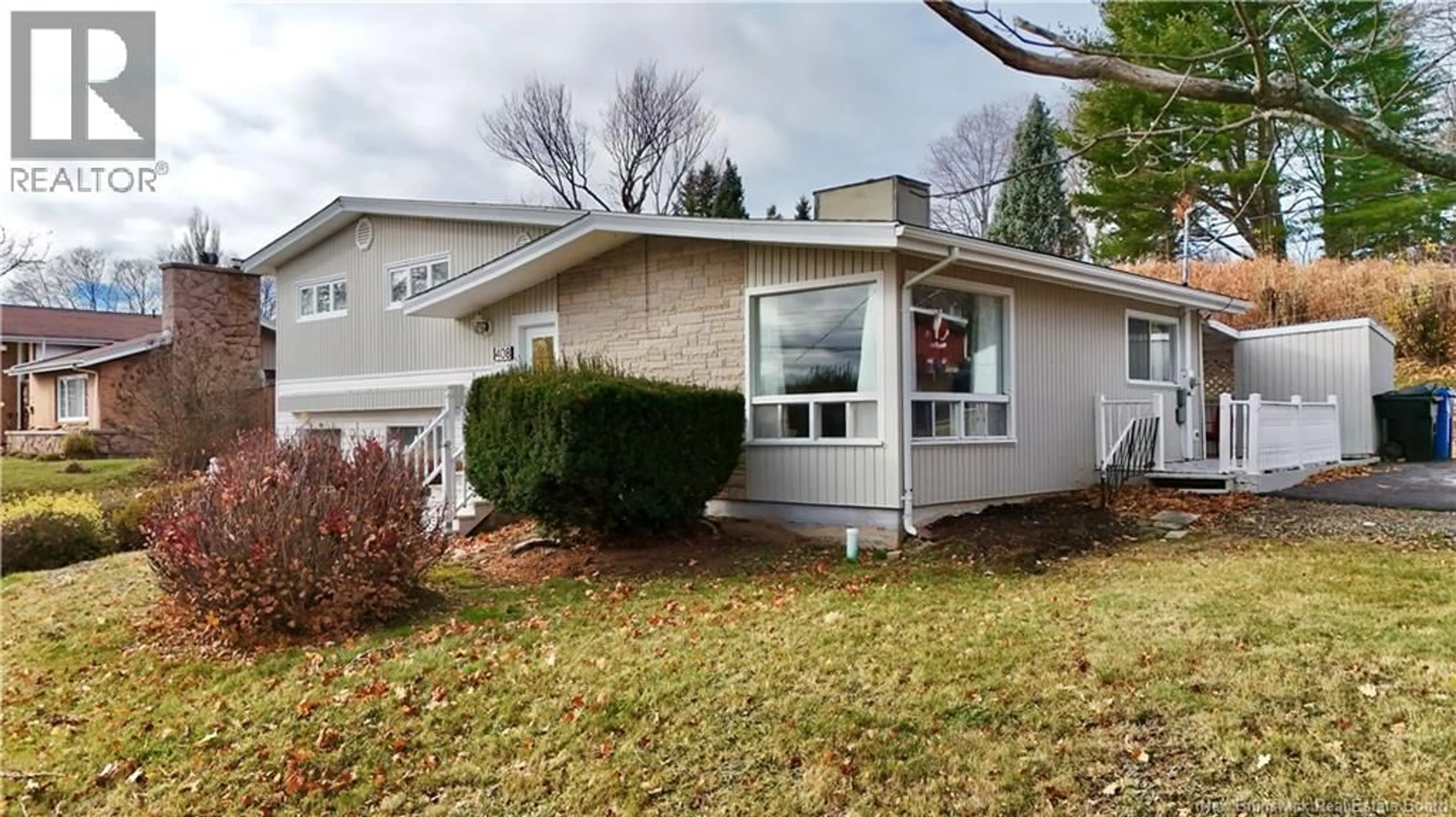 Home with vinyl exterior material, street for 408 PRINCESS, Bathurst New Brunswick E2A2R8