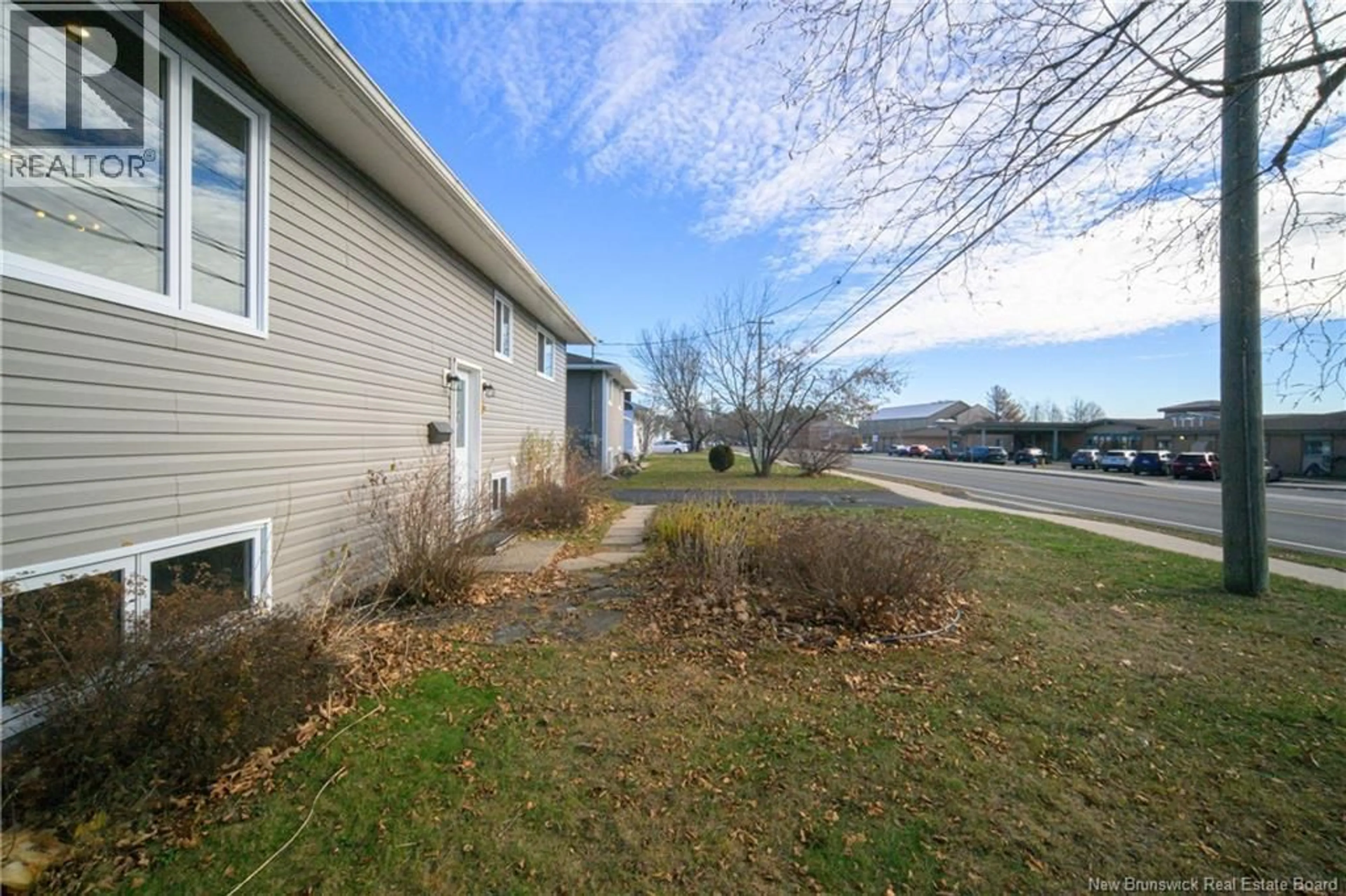 Patio, water/lake/river/ocean view for 101 SUNSET DRIVE, Fredericton New Brunswick E3A1A2