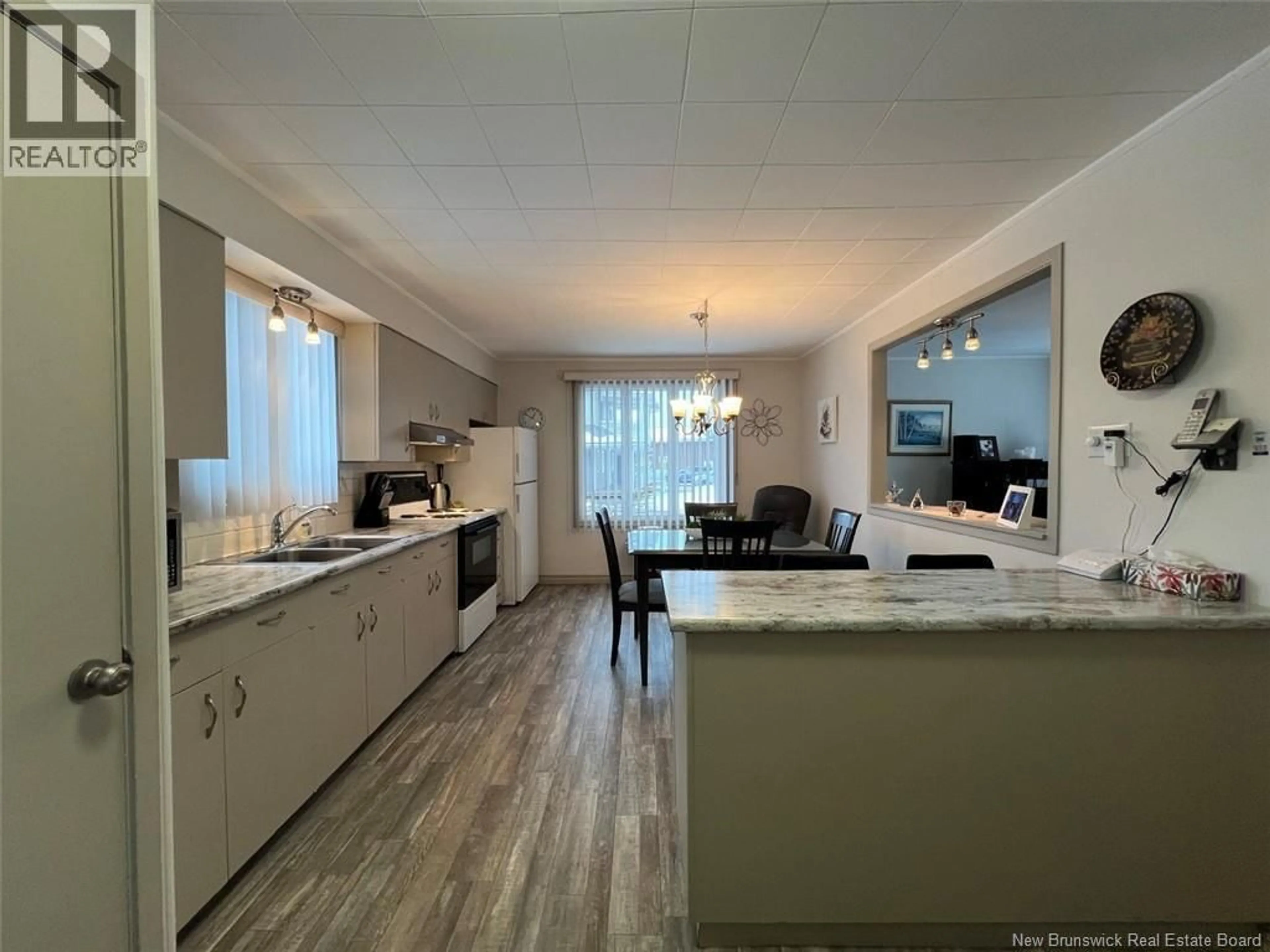 Open concept kitchen, unknown for 54 MARTIN STREET, Edmundston New Brunswick E3V4E2
