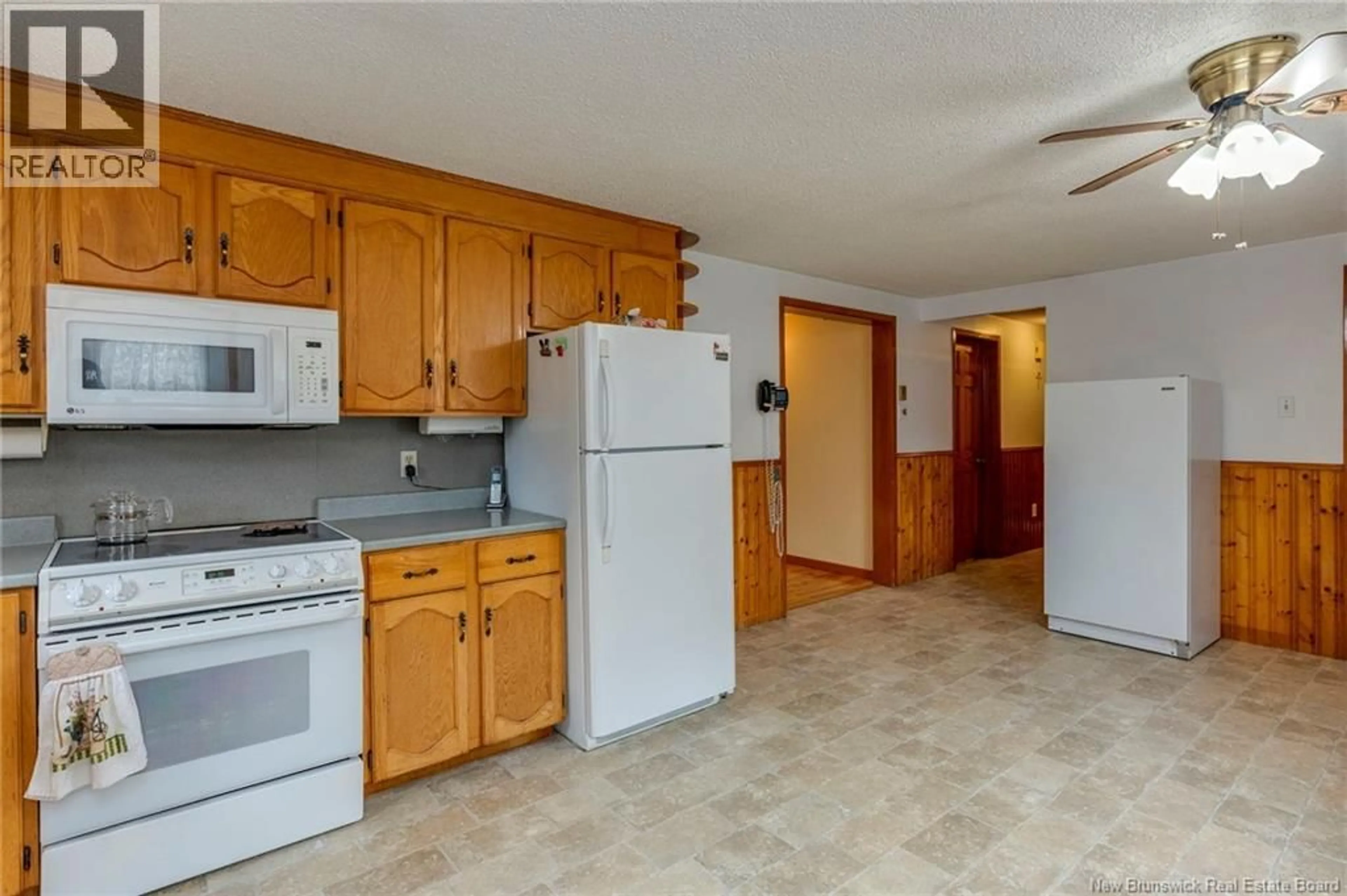 Standard kitchen, unknown for 1277 ROUTE 118, White Rapids New Brunswick E9B1B5