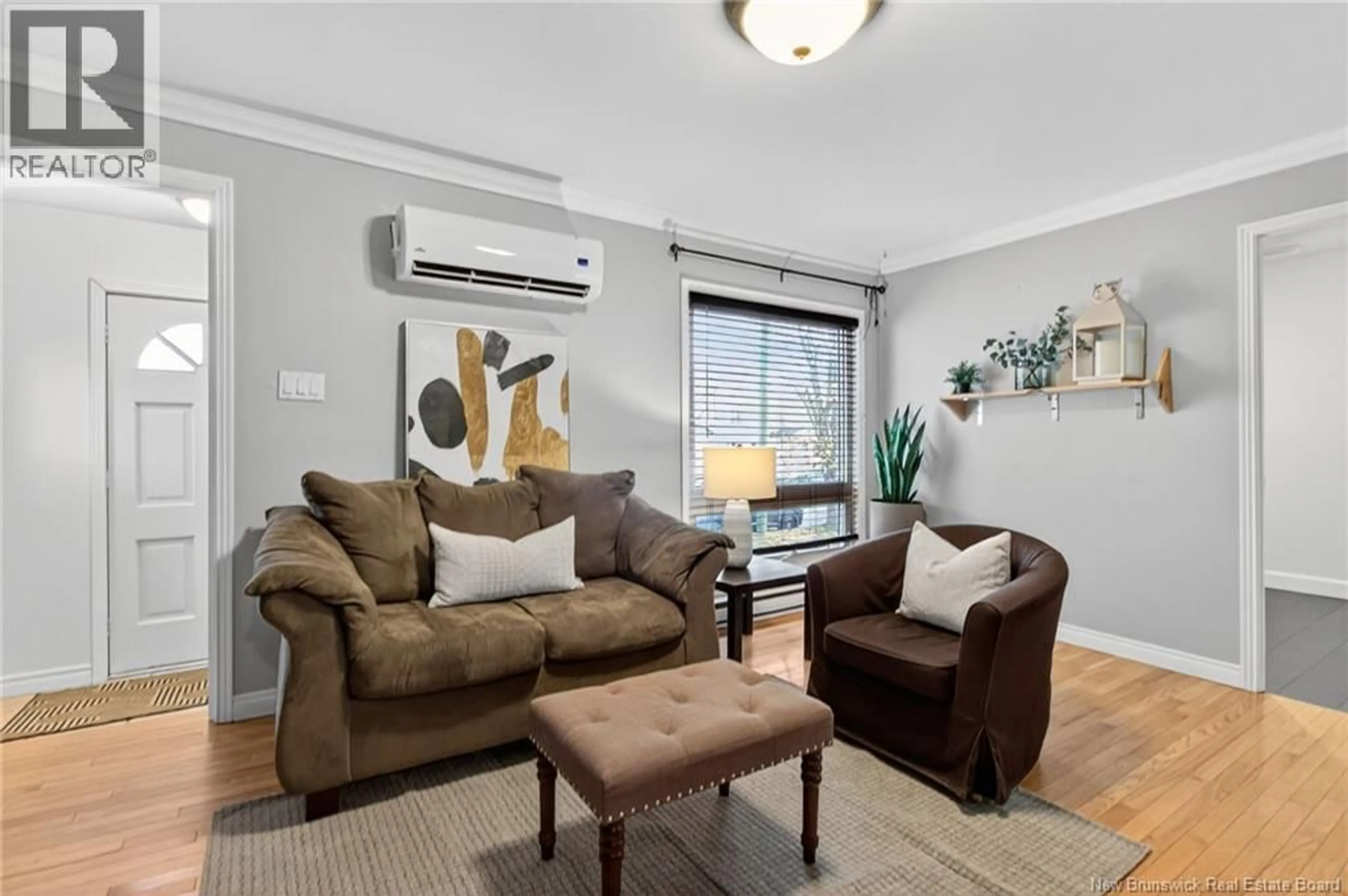 Living room with furniture, unknown for 76 LESLIE STREET, Moncton New Brunswick E1C6M5