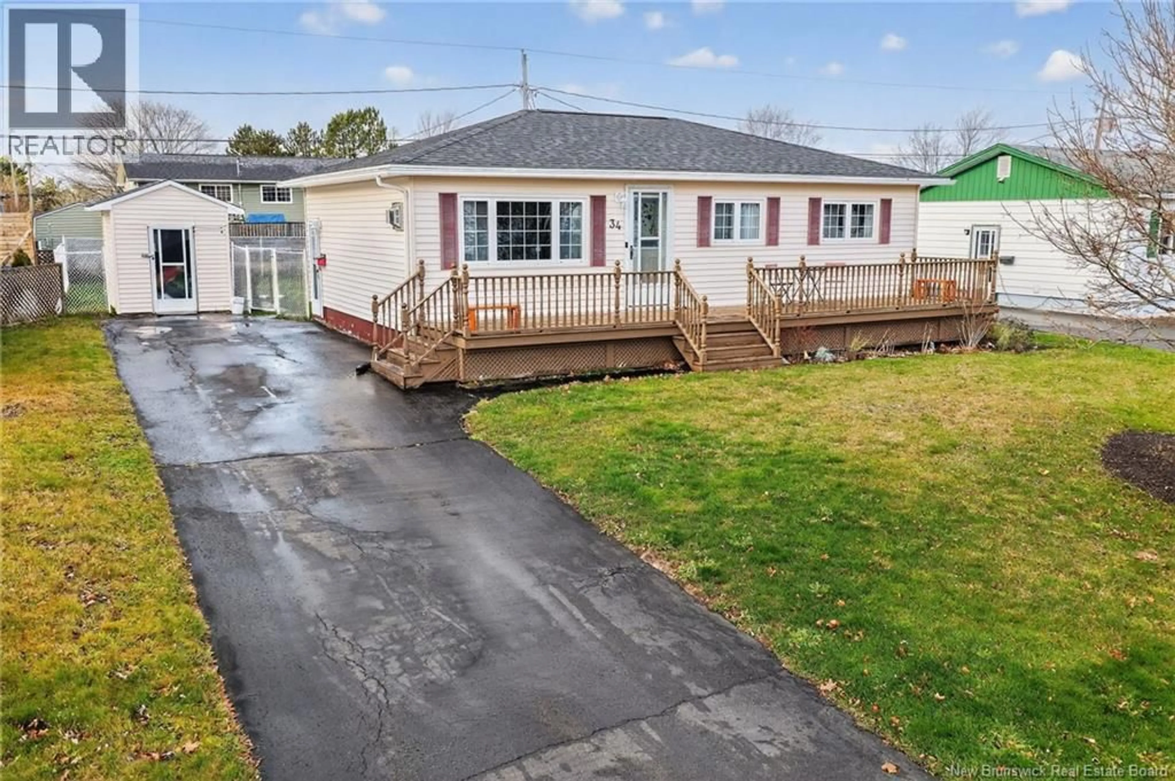 A pic from outside/outdoor area/front of a property/back of a property/a pic from drone, street for 34 KERRY COURT, Riverview New Brunswick E1B3P5