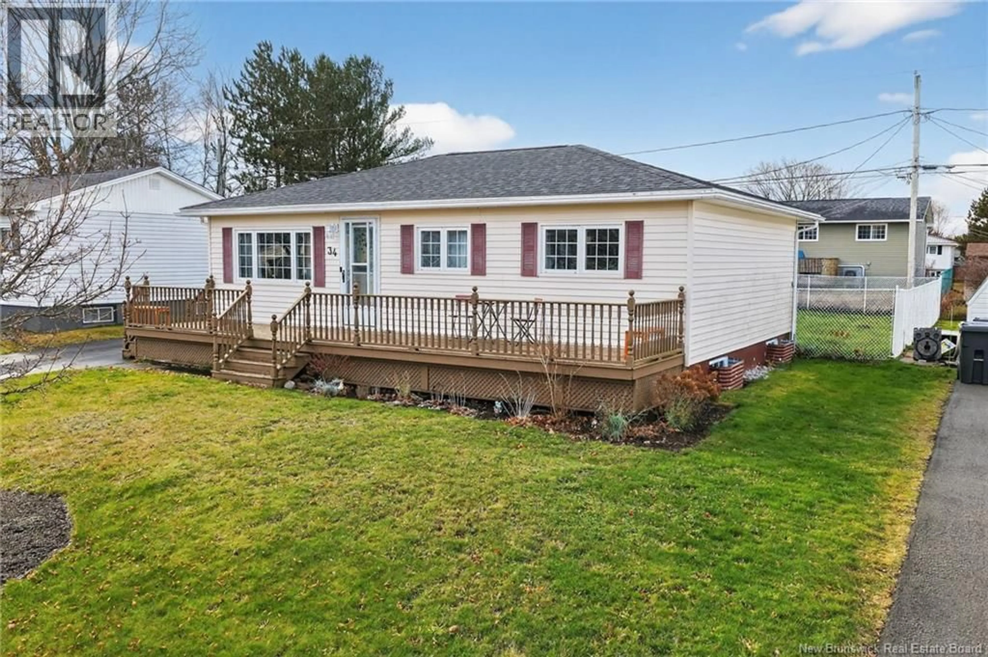 Home with vinyl exterior material, water/lake/river/ocean view for 34 KERRY COURT, Riverview New Brunswick E1B3P5