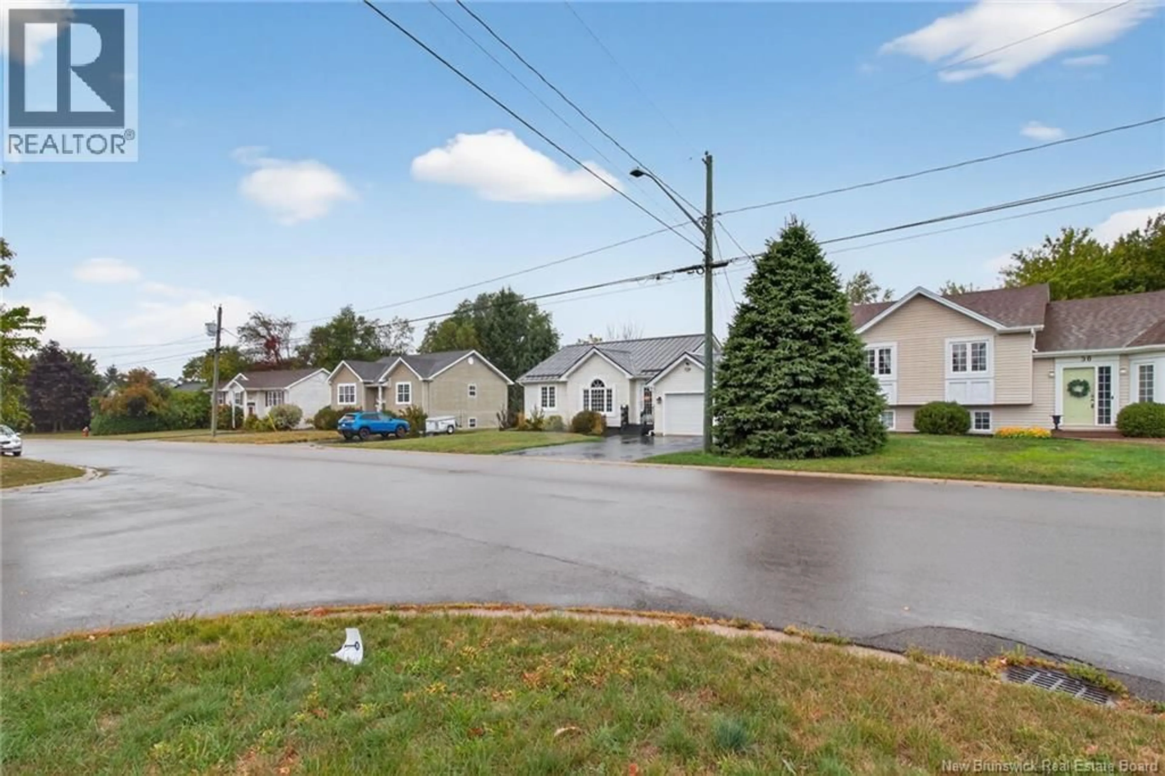 Unknown for 52 FREDERIC, Dieppe New Brunswick E1A7H9