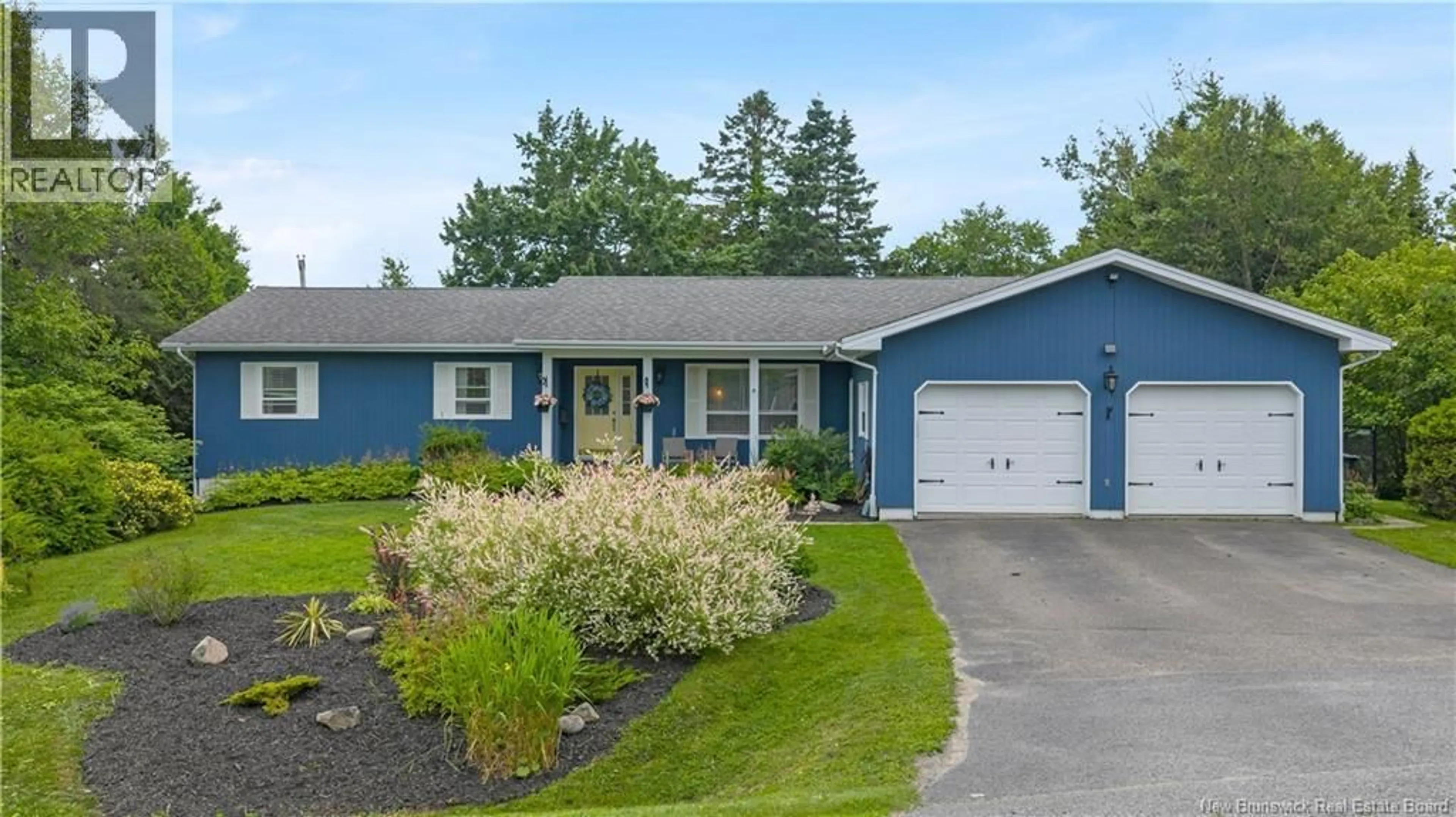 Home with vinyl exterior material, street for 17 MAPLECREST DRIVE, Rothesay New Brunswick E2H1K2