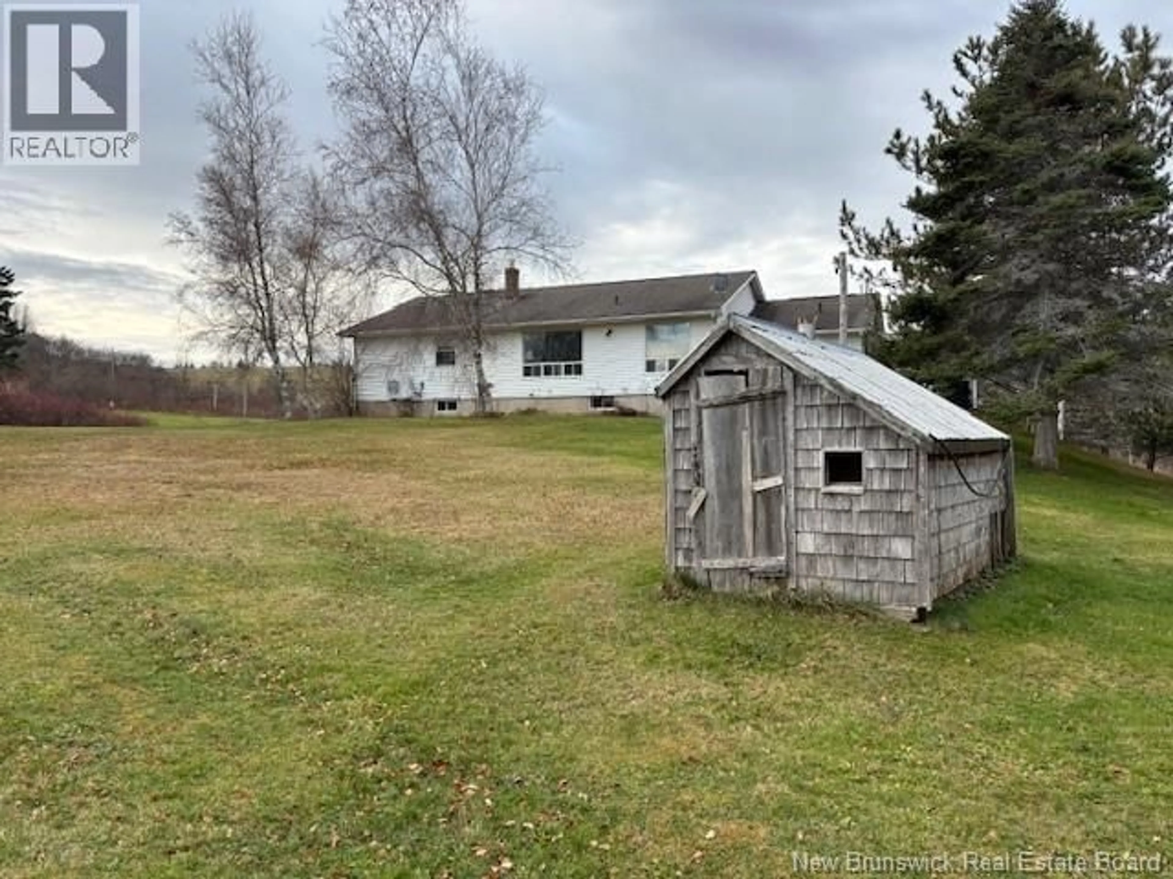 A pic from outside/outdoor area/front of a property/back of a property/a pic from drone, building for 10 ADAIR ROAD, Waterford New Brunswick E4E4V9