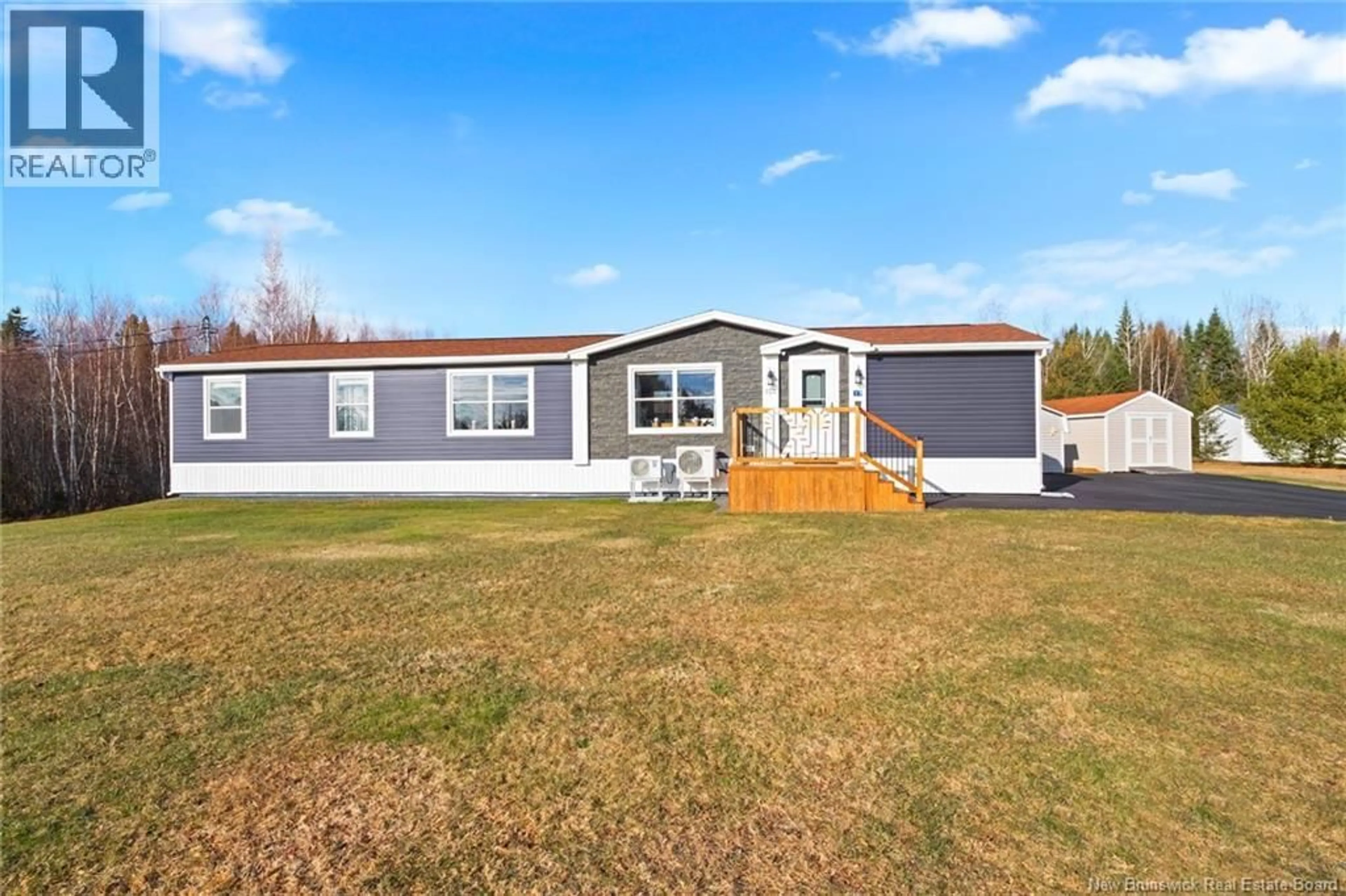 Home with vinyl exterior material, unknown for 19 BIRCH STREET, Waasis New Brunswick E3B9J1