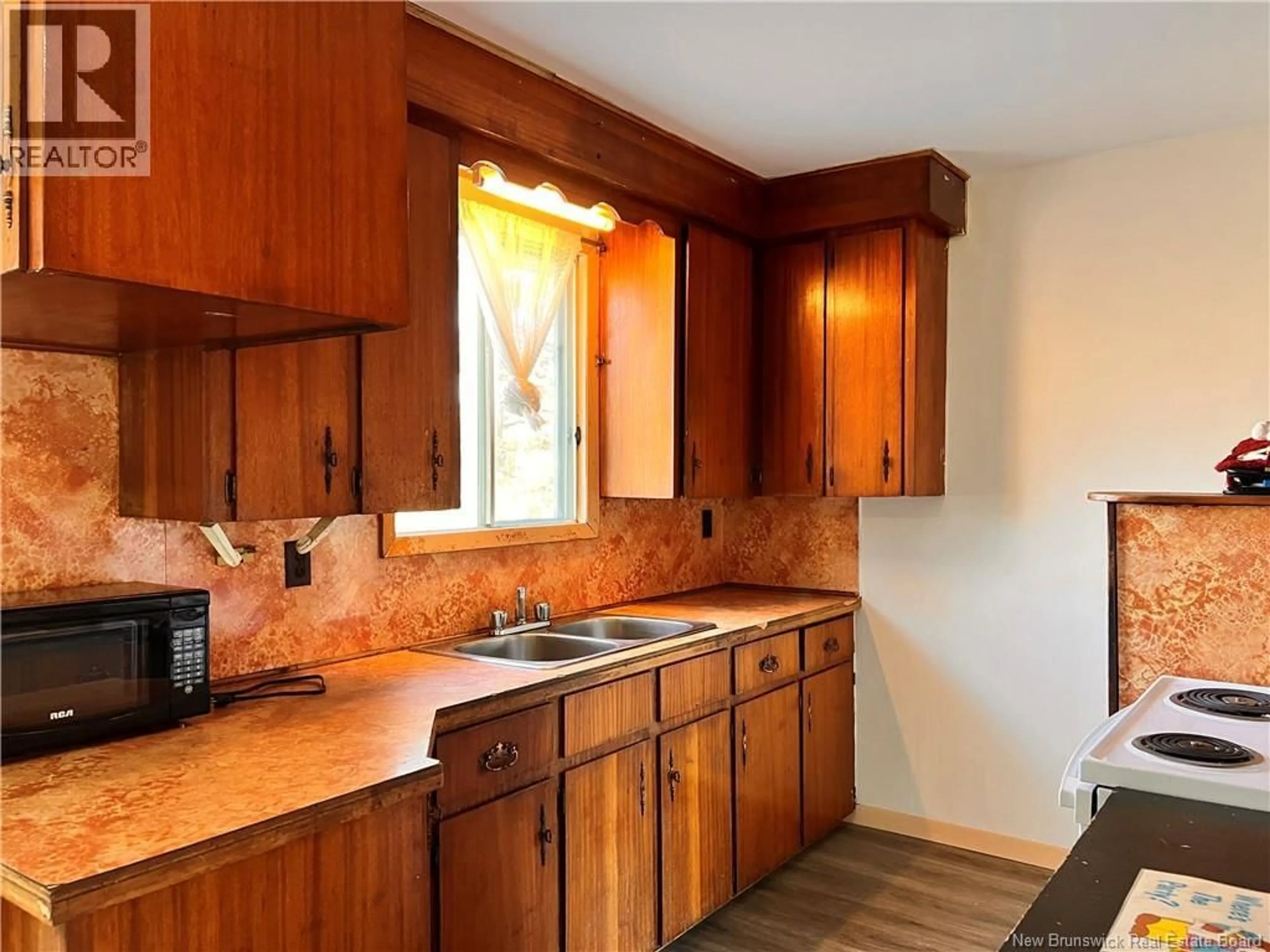 Standard kitchen, unknown for 2758 SAINTE-ANNE ROAD, Sainte-Anne New Brunswick E2A3Y3