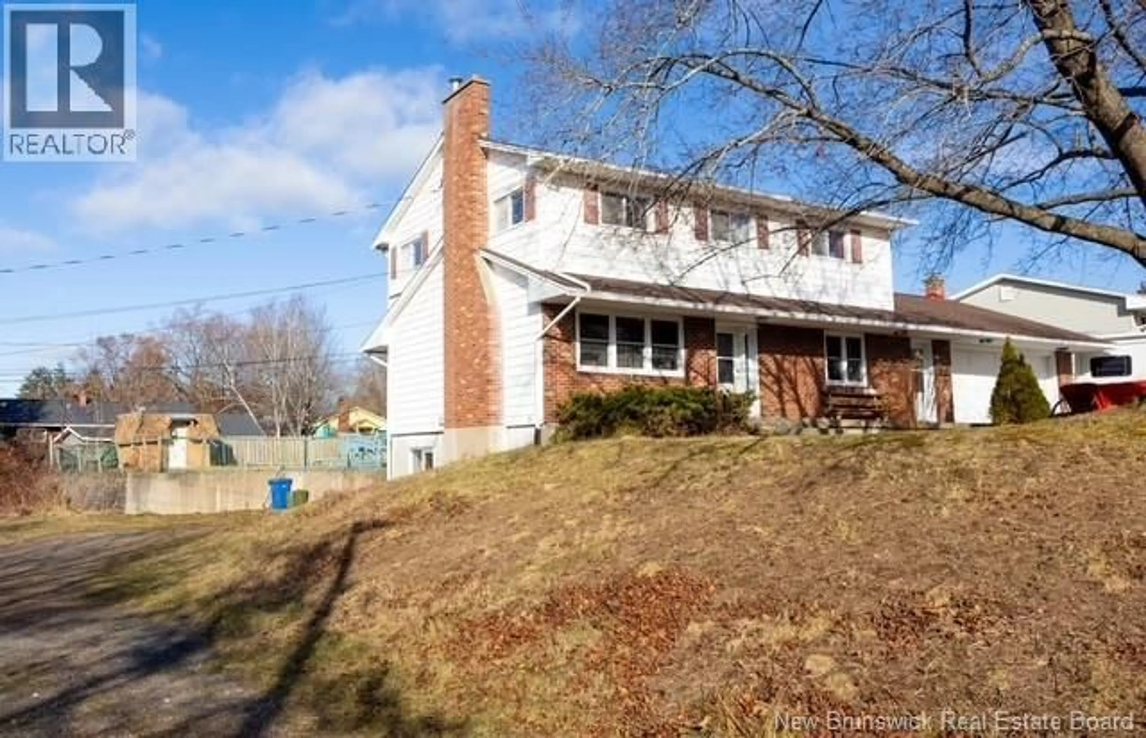 A pic from outside/outdoor area/front of a property/back of a property/a pic from drone, street for 101 MOSS AVENUE, Fredericton New Brunswick E3A2G2