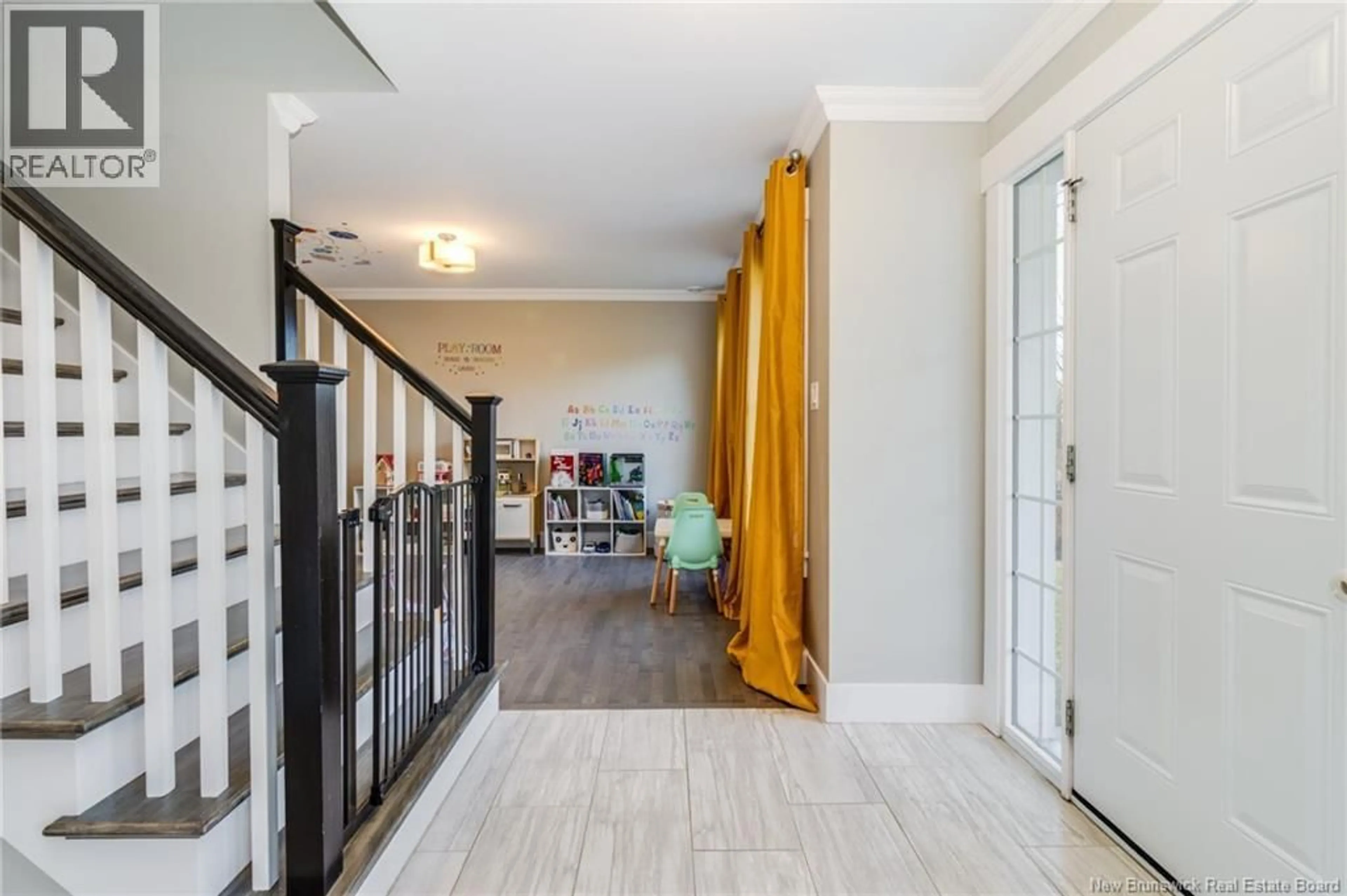 Indoor entryway for 15 WILLOWDALE DRIVE, Waasis New Brunswick E3B0V5