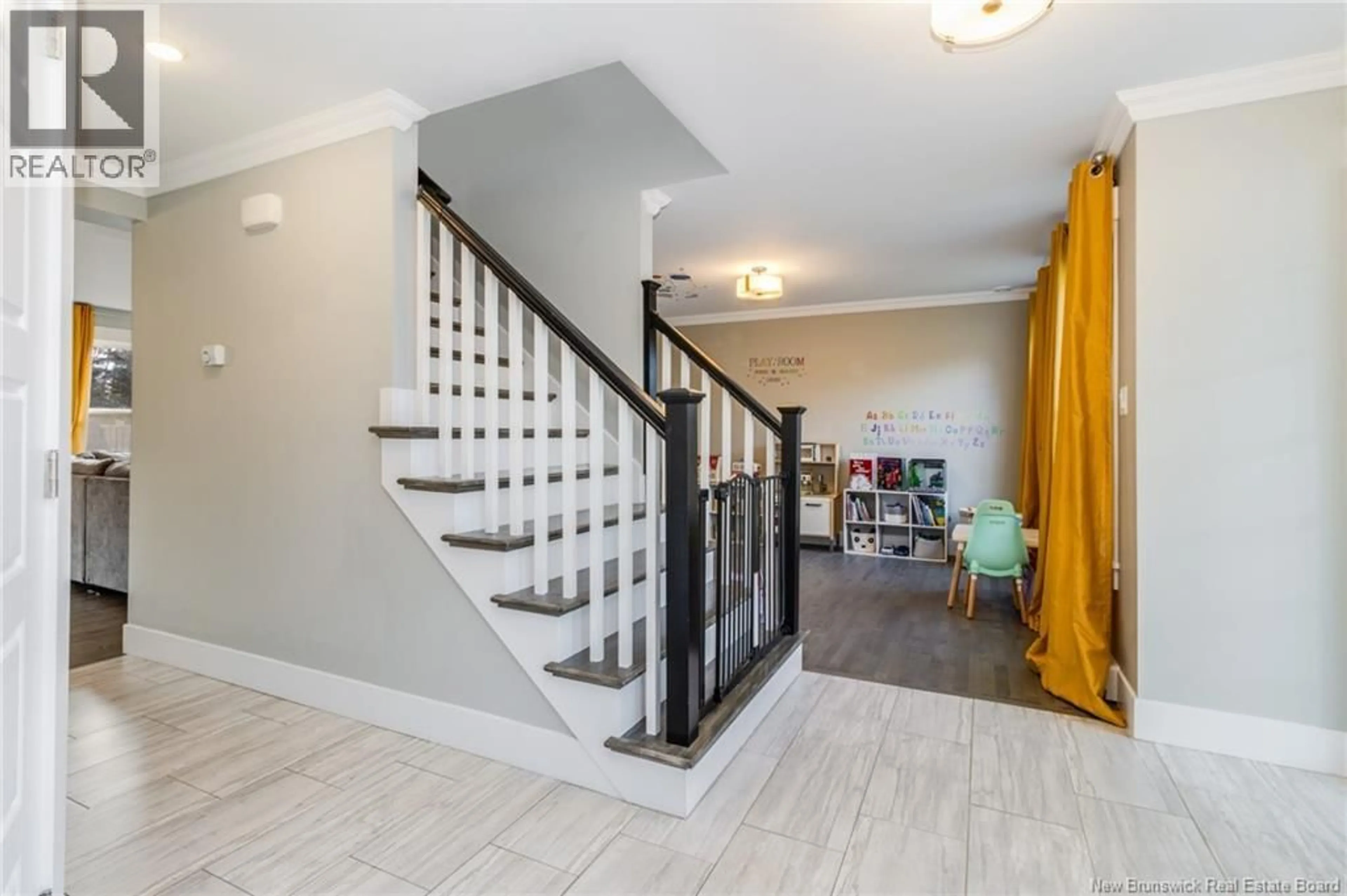 Indoor entryway for 15 WILLOWDALE DRIVE, Waasis New Brunswick E3B0V5