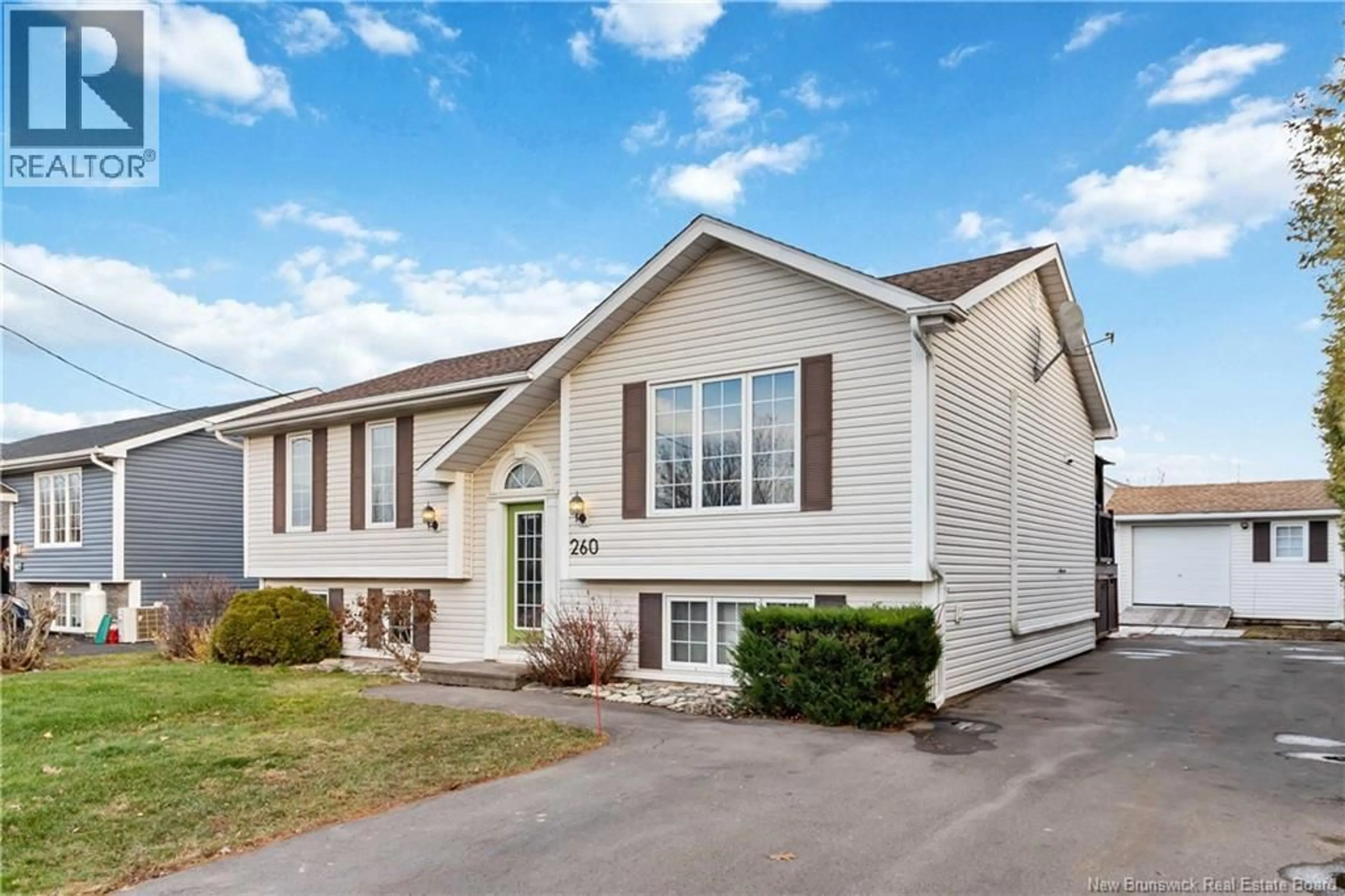 Home with vinyl exterior material, street for 260 MAPLEHURST, Moncton New Brunswick E1G4T8