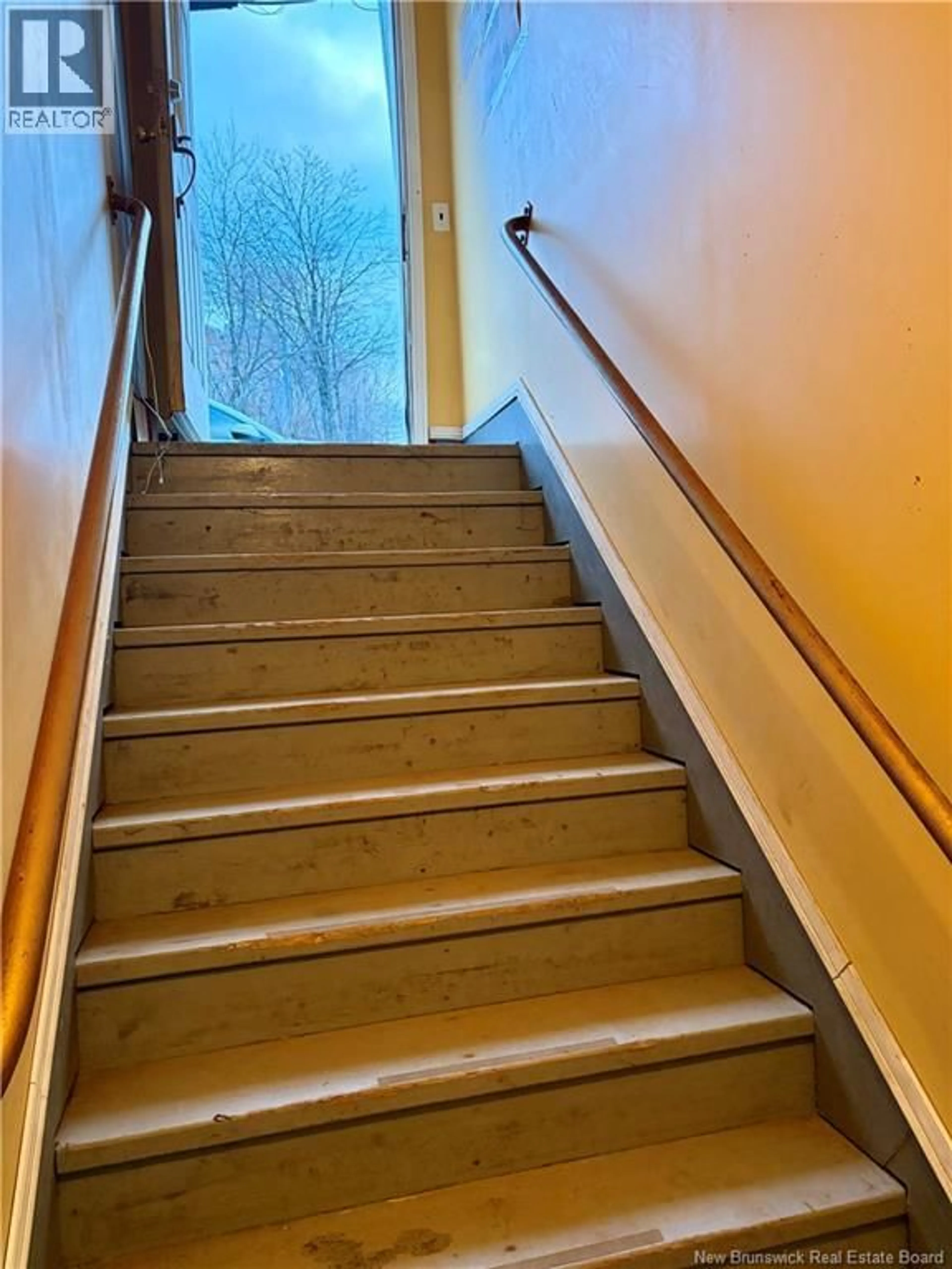 Stairs for 131 RENFREW, Dalhousie New Brunswick E8C2H8