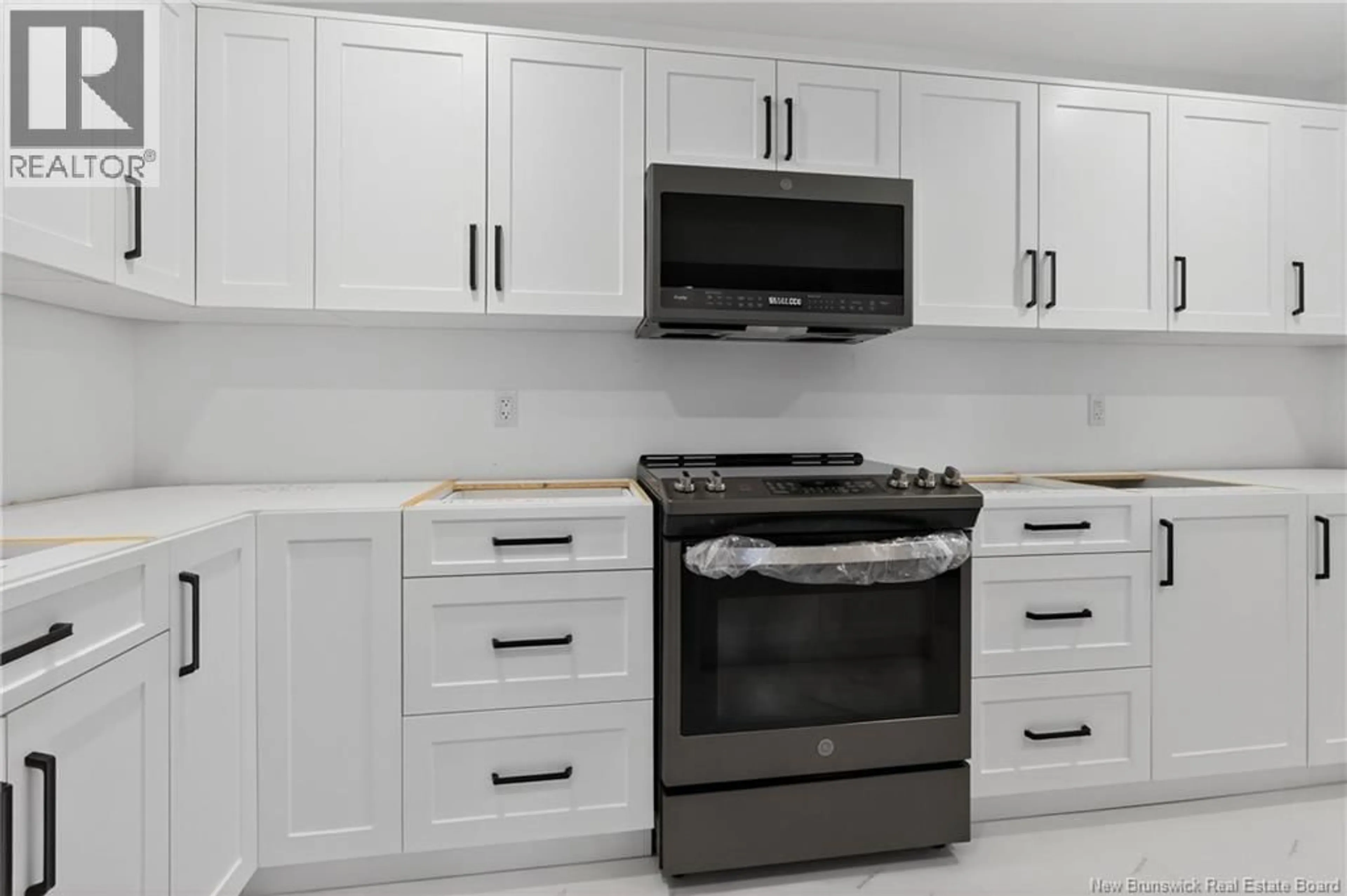 Standard kitchen, unknown for 429 ACADIE, Shediac New Brunswick E4P1C4