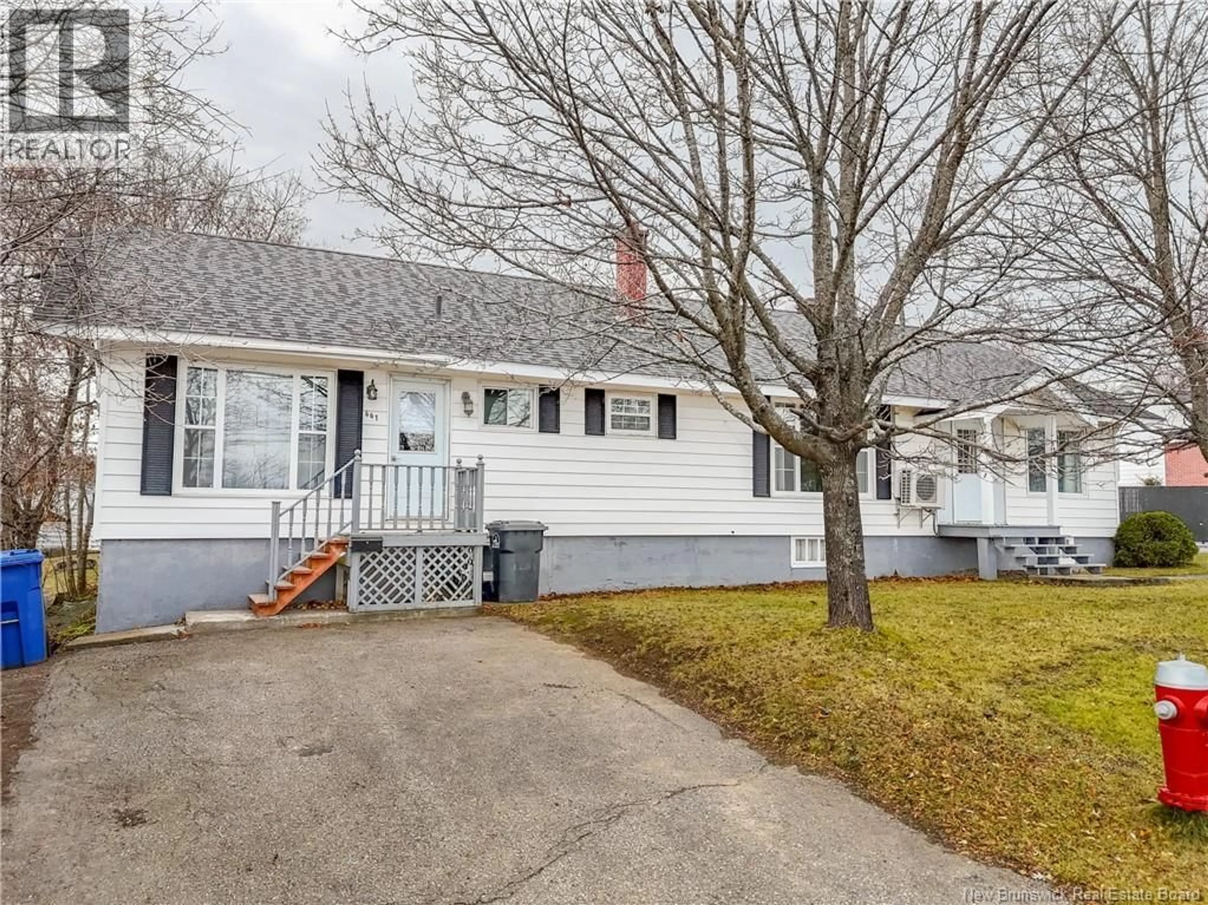 A pic from outside/outdoor area/front of a property/back of a property/a pic from drone, street for 445 NEWCASTLE BOULEVARD, Miramichi New Brunswick E1V2K3