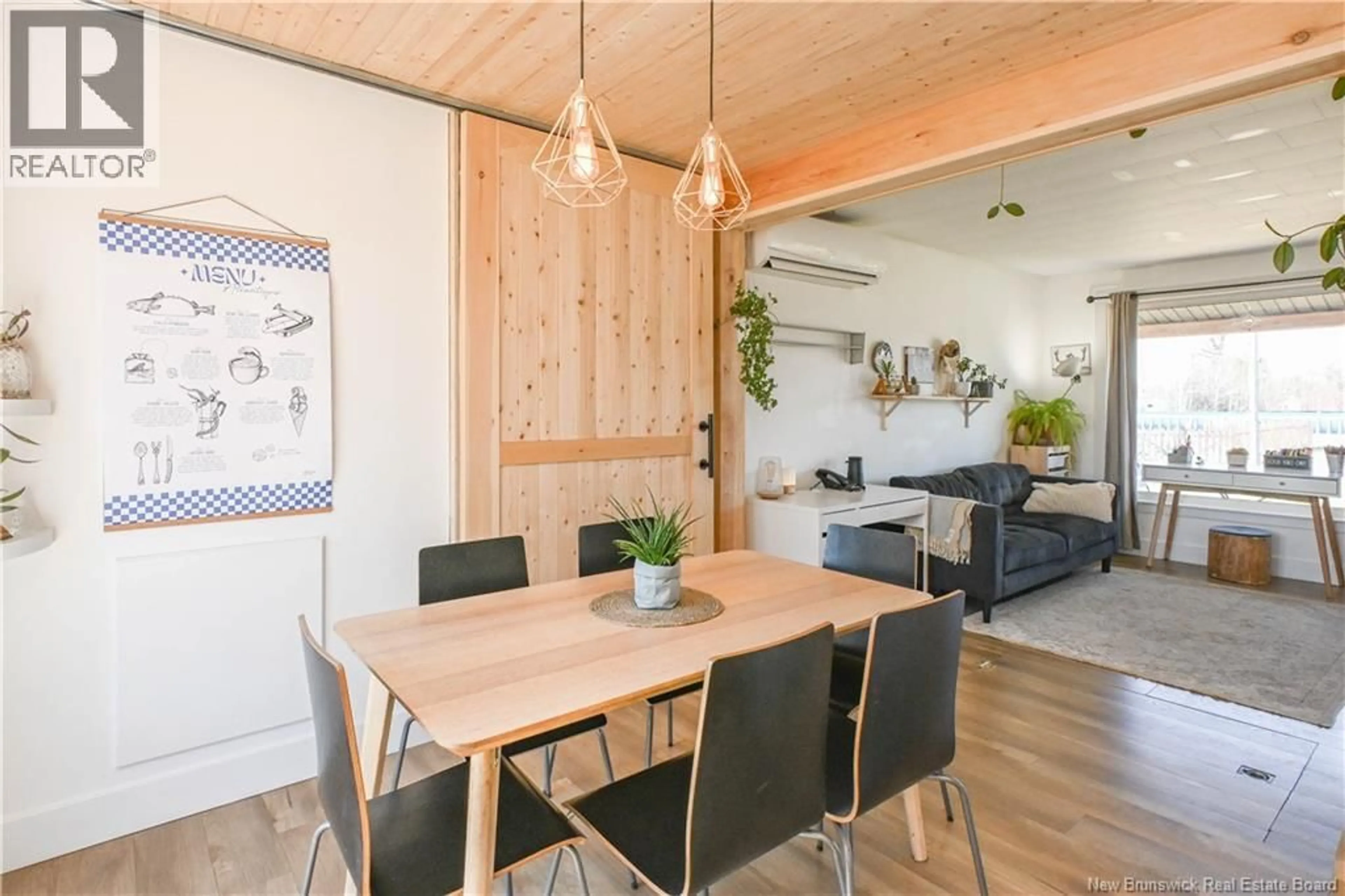 Dining room, wood/laminate floor for 3180 ALCIDE STREET, Tracadie New Brunswick E1X1A5