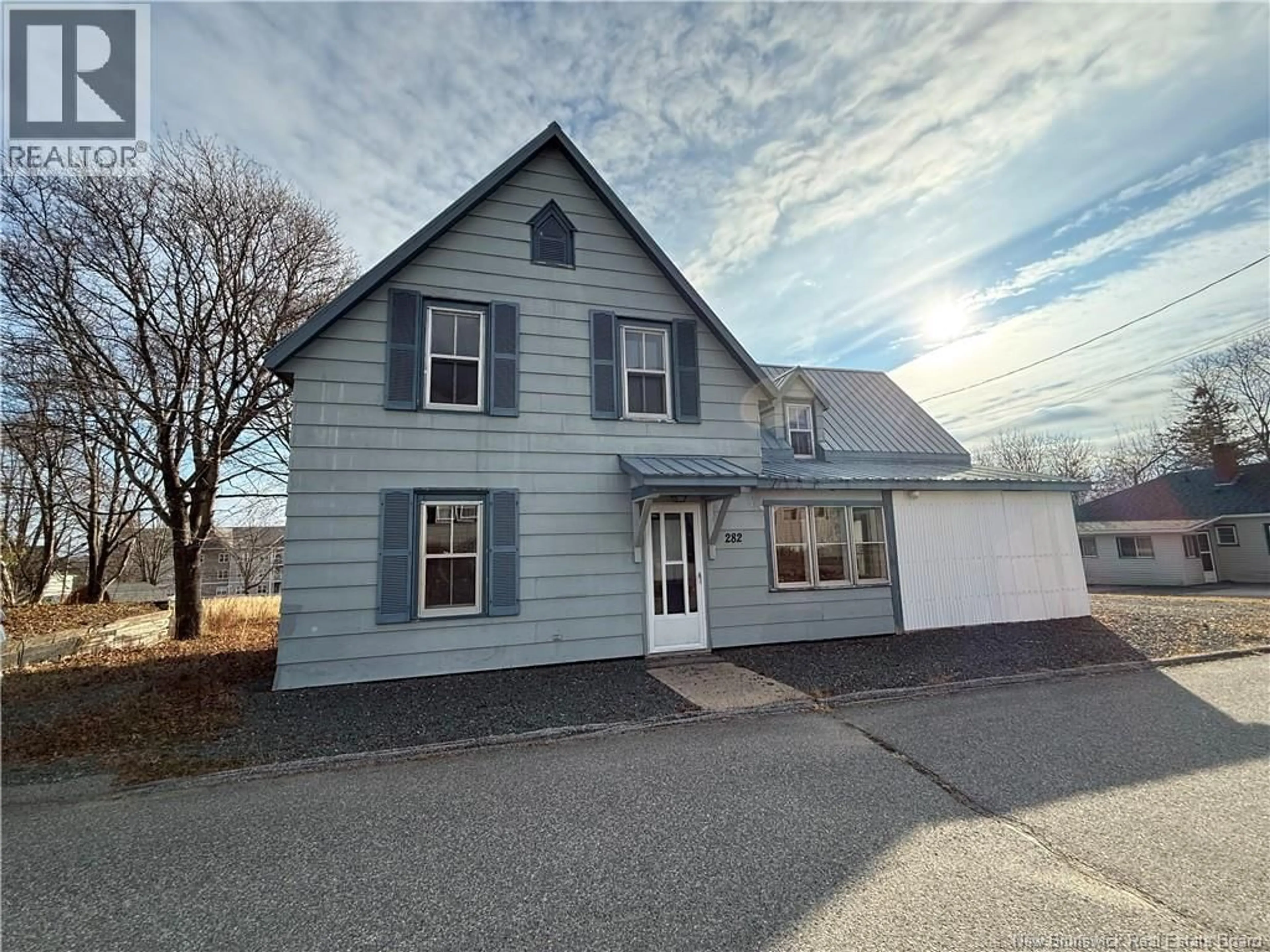 Home with vinyl exterior material, street for 282 MCKENZIE STREET, Miramichi New Brunswick E1V1V4