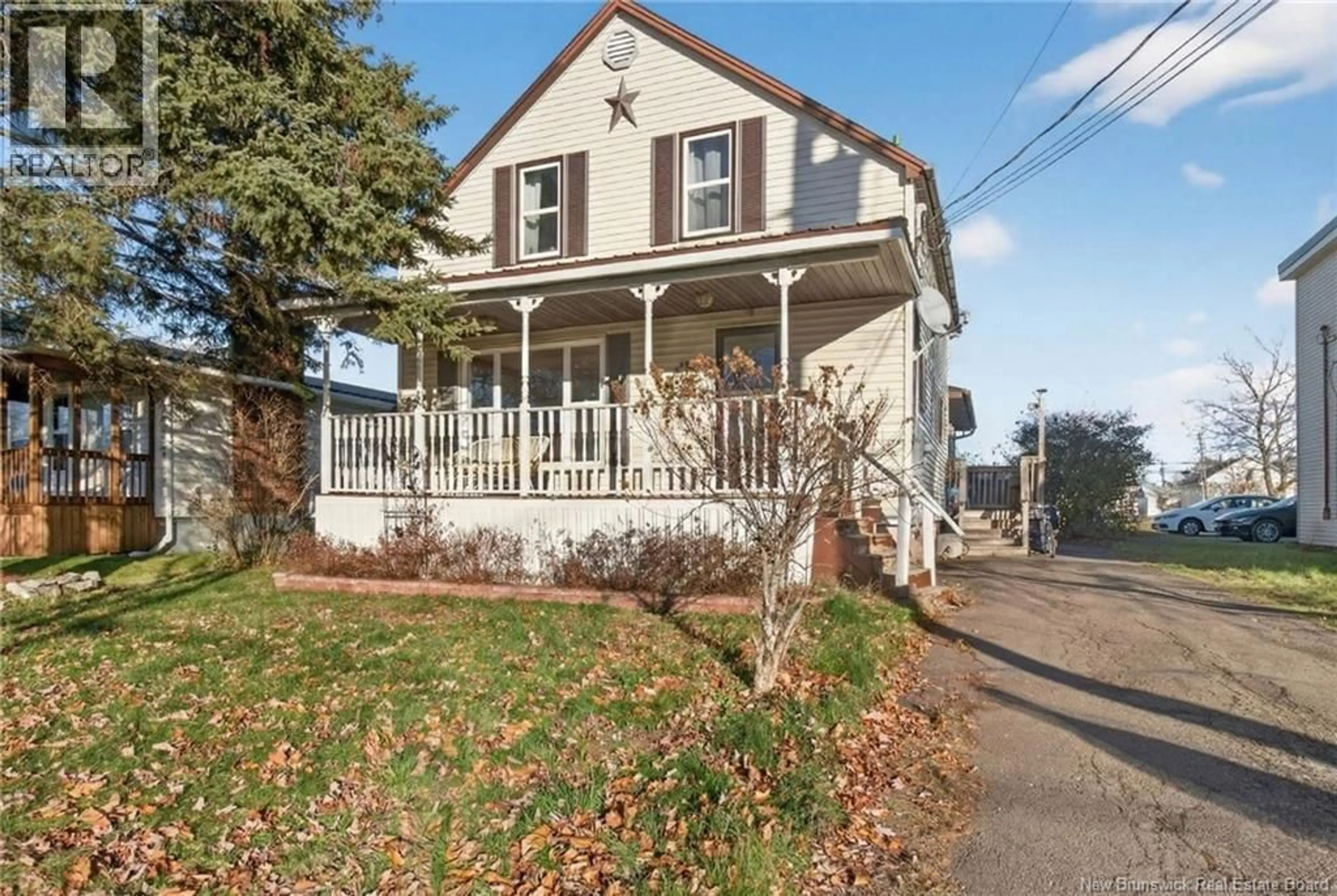 Home with vinyl exterior material, street for 29 SECOND AVENUE, Moncton New Brunswick E1C7X9