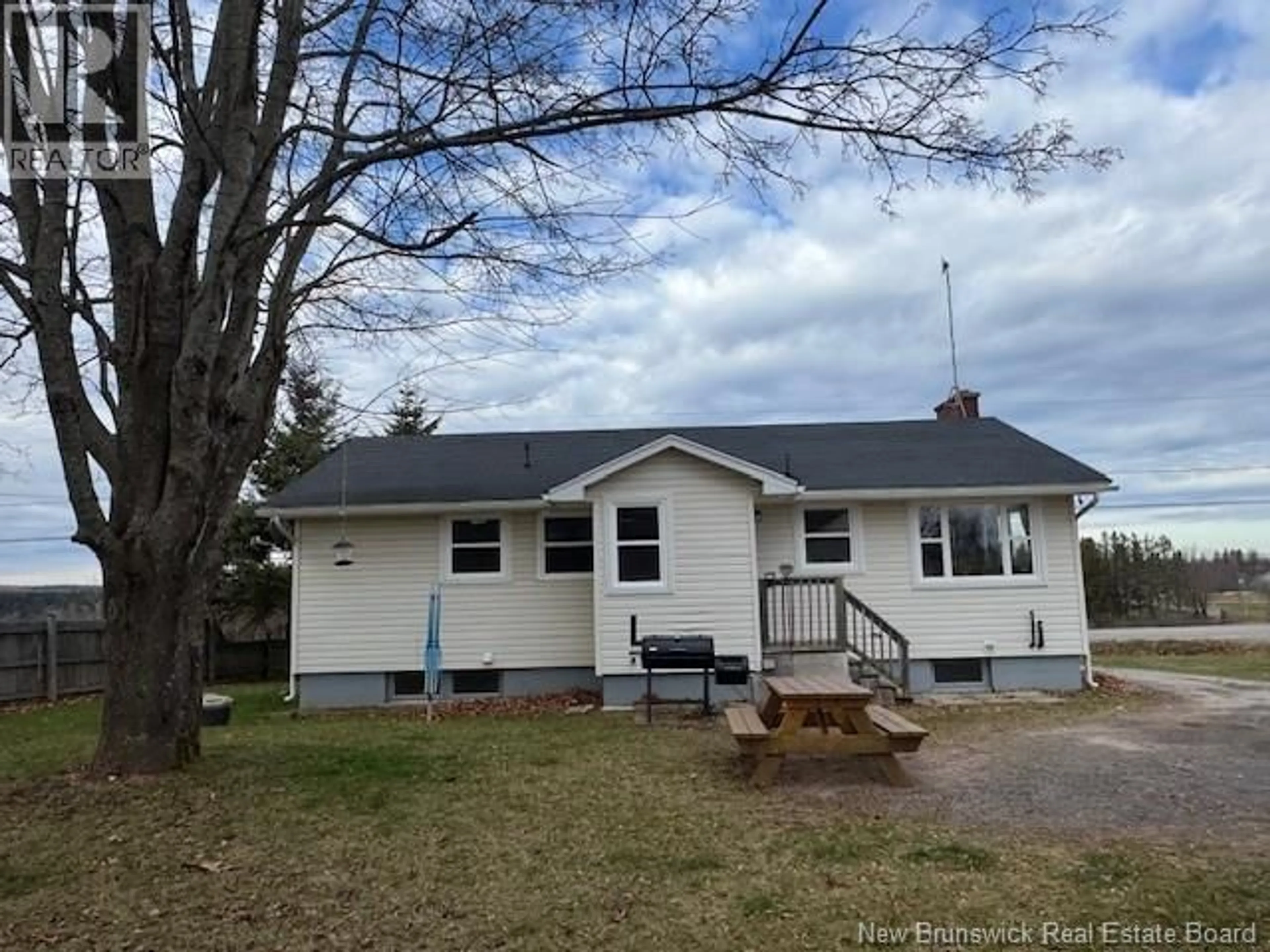 A pic from outside/outdoor area/front of a property/back of a property/a pic from drone, street for 4516 ROUTE 880, Havelock New Brunswick E4Z5K4