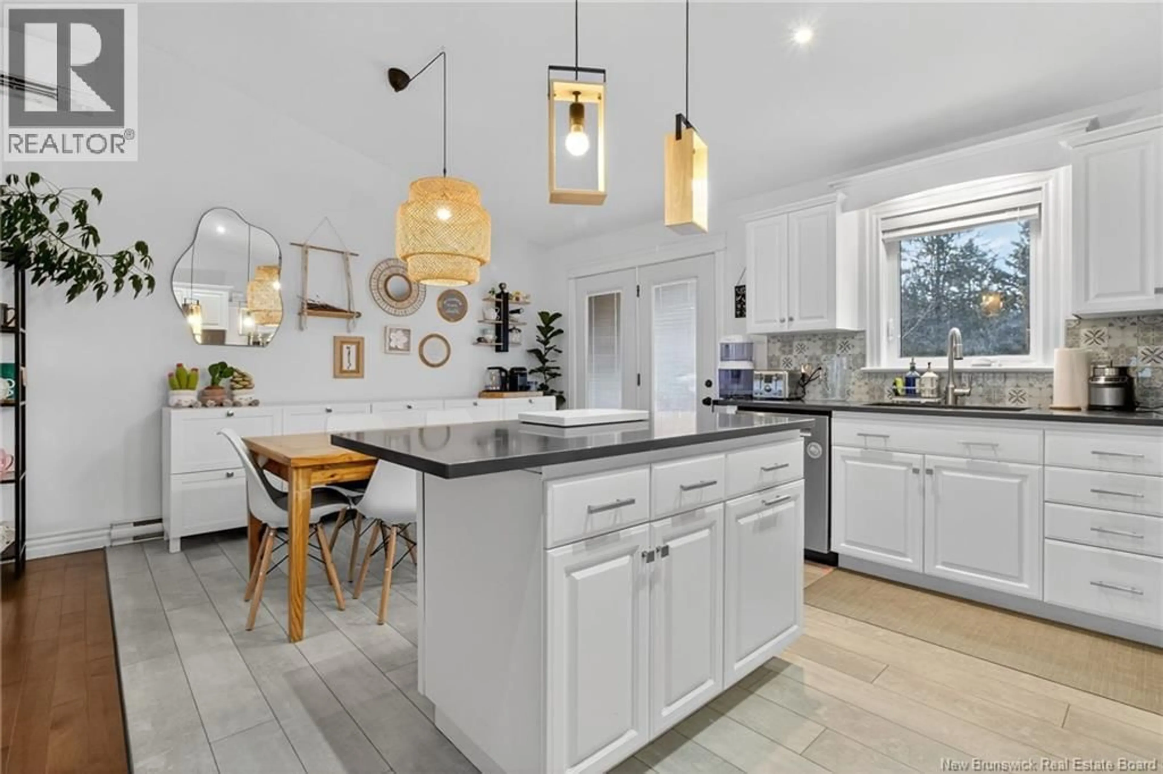 Open concept kitchen, ceramic/tile floor for 9 LAUZA AVENUE, Saint-Antoine New Brunswick E4V1J8